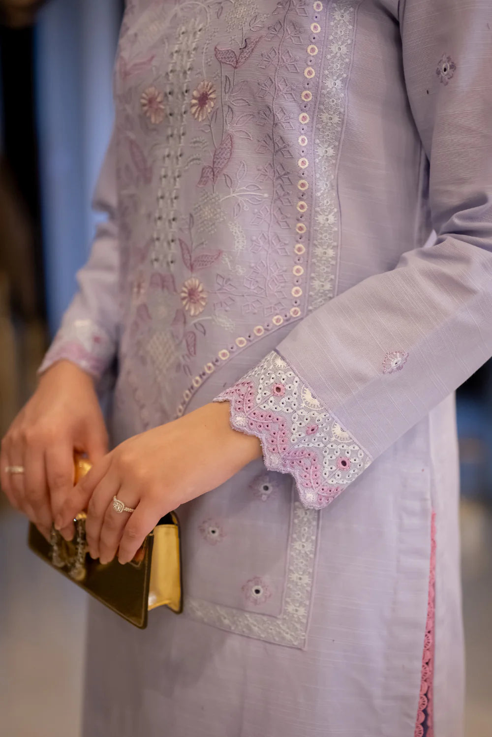 EMBROIDERED SLUB KHADDAR D-1006