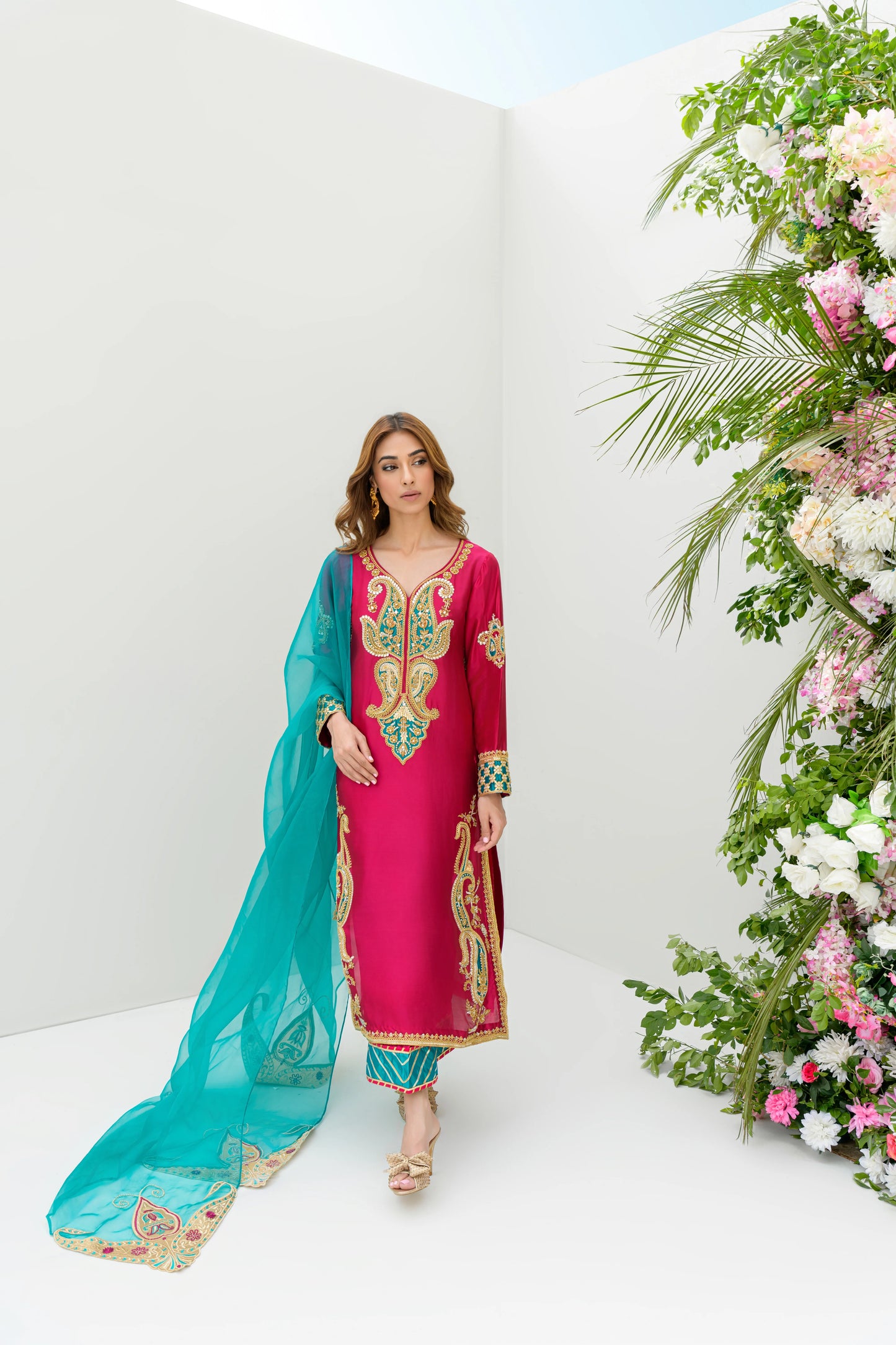 GUL RUKH