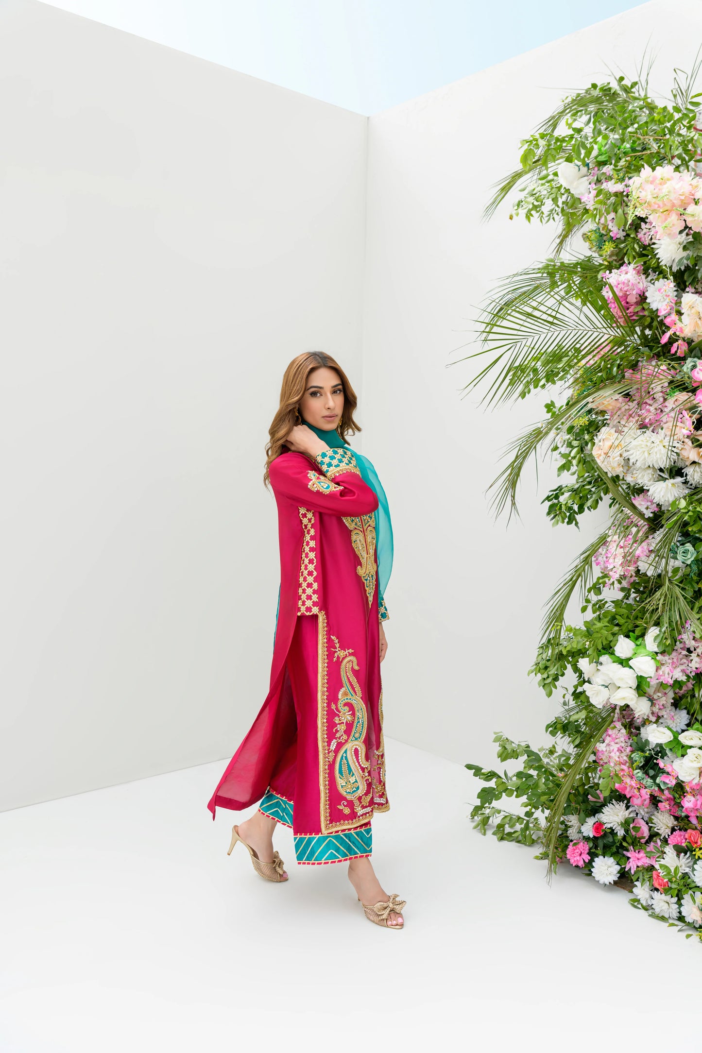 GUL RUKH