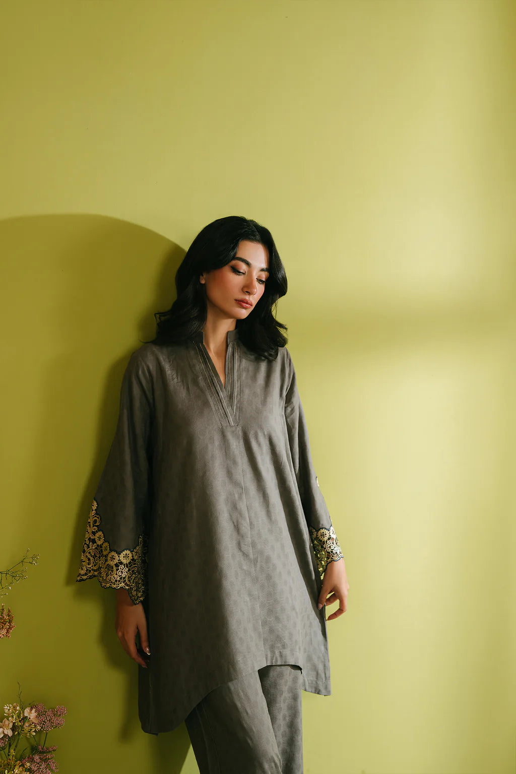 GREY SWAN MATCHING SET