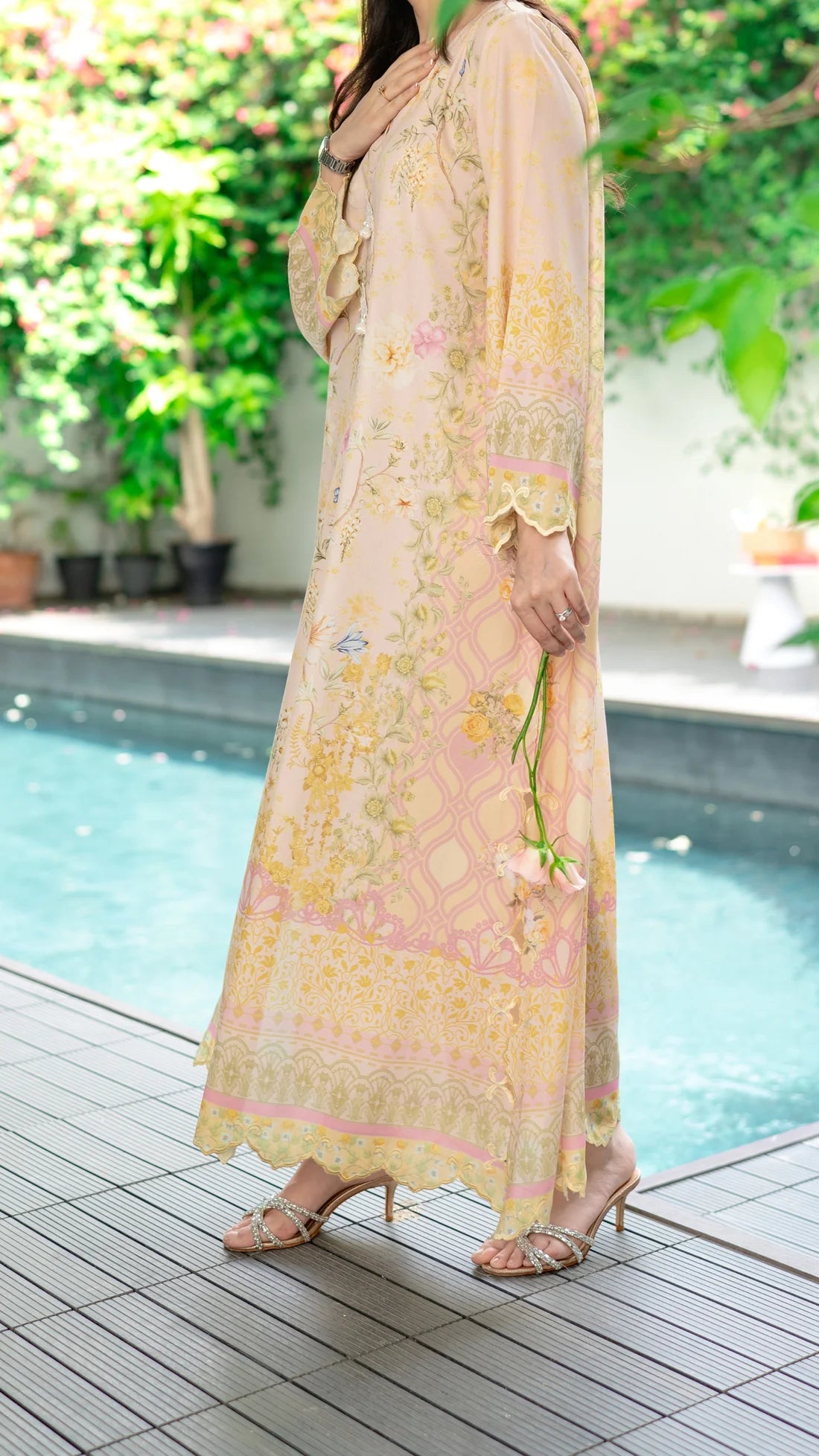 ELAHA KAFTAN AND IZAAR