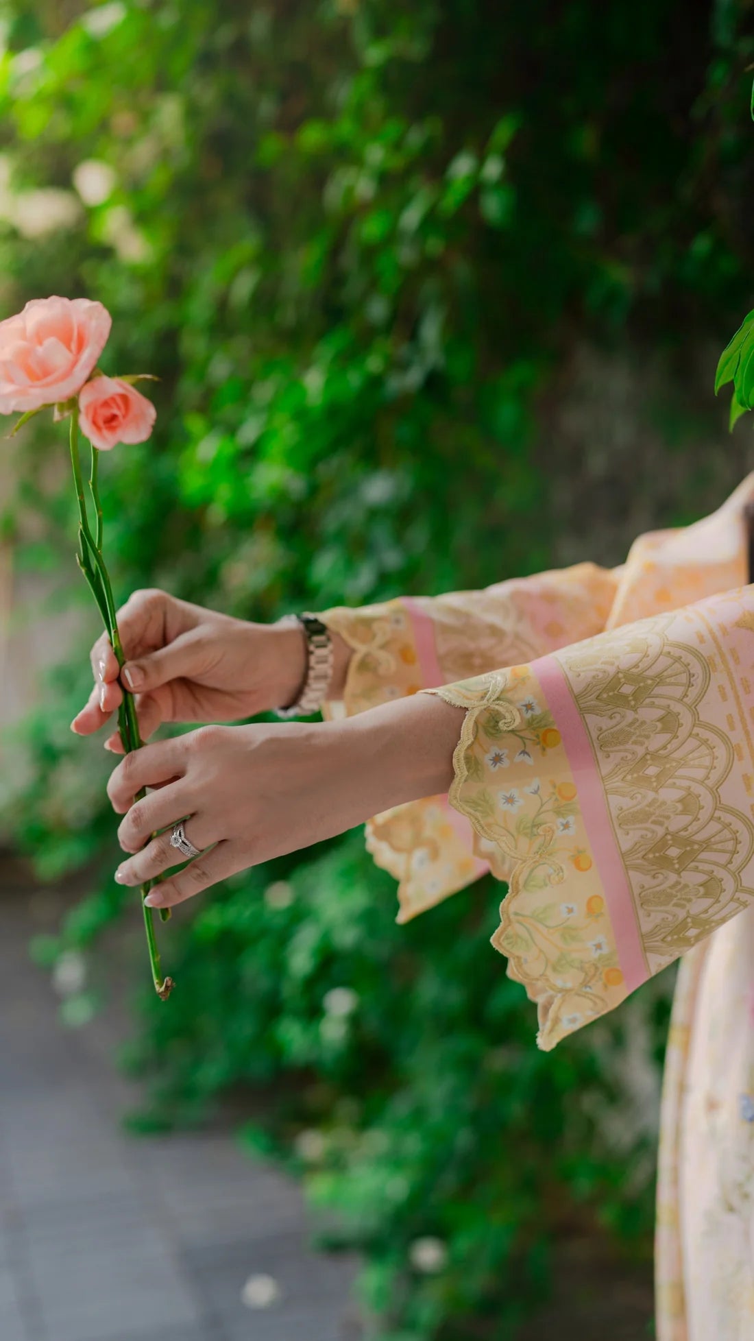 ELAHA KAFTAN AND IZAAR