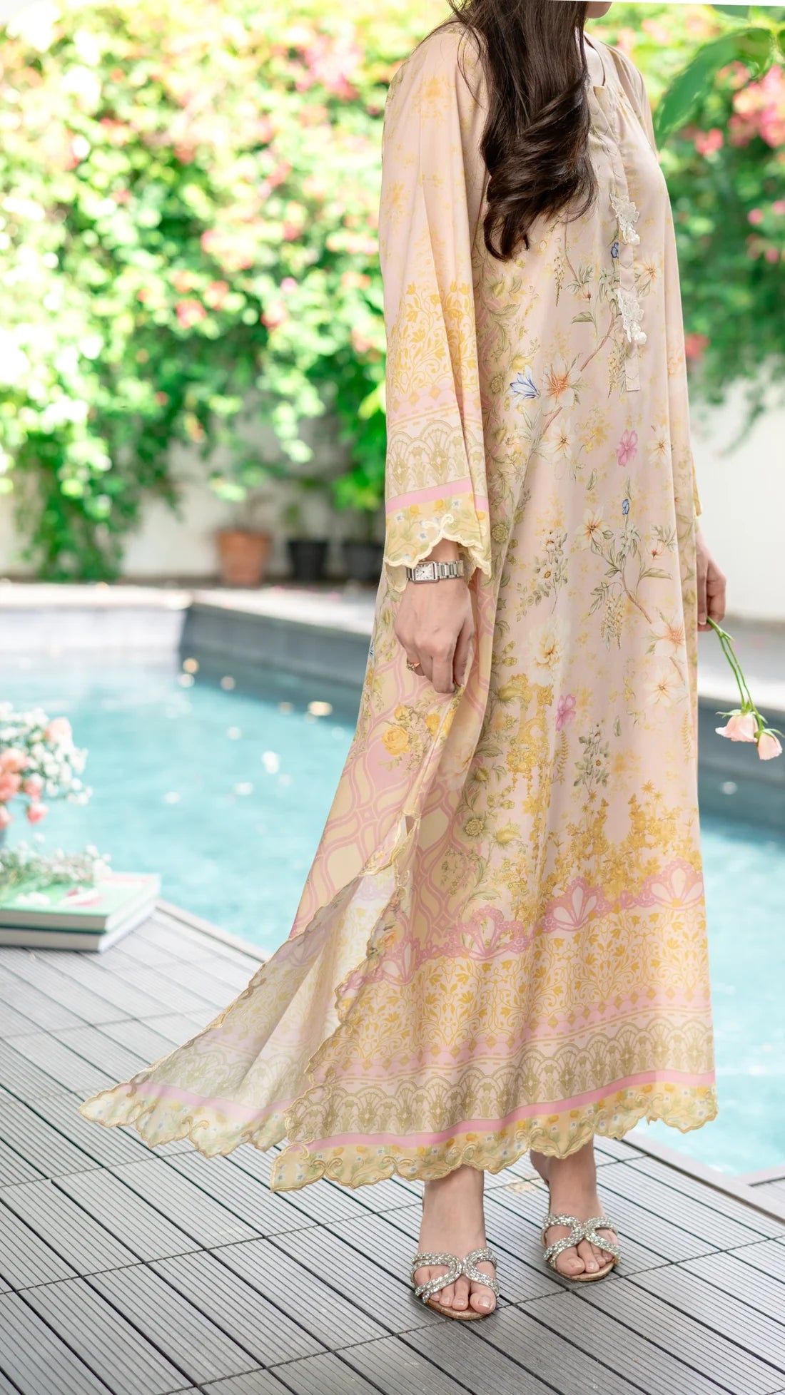 ELAHA KAFTAN AND IZAAR