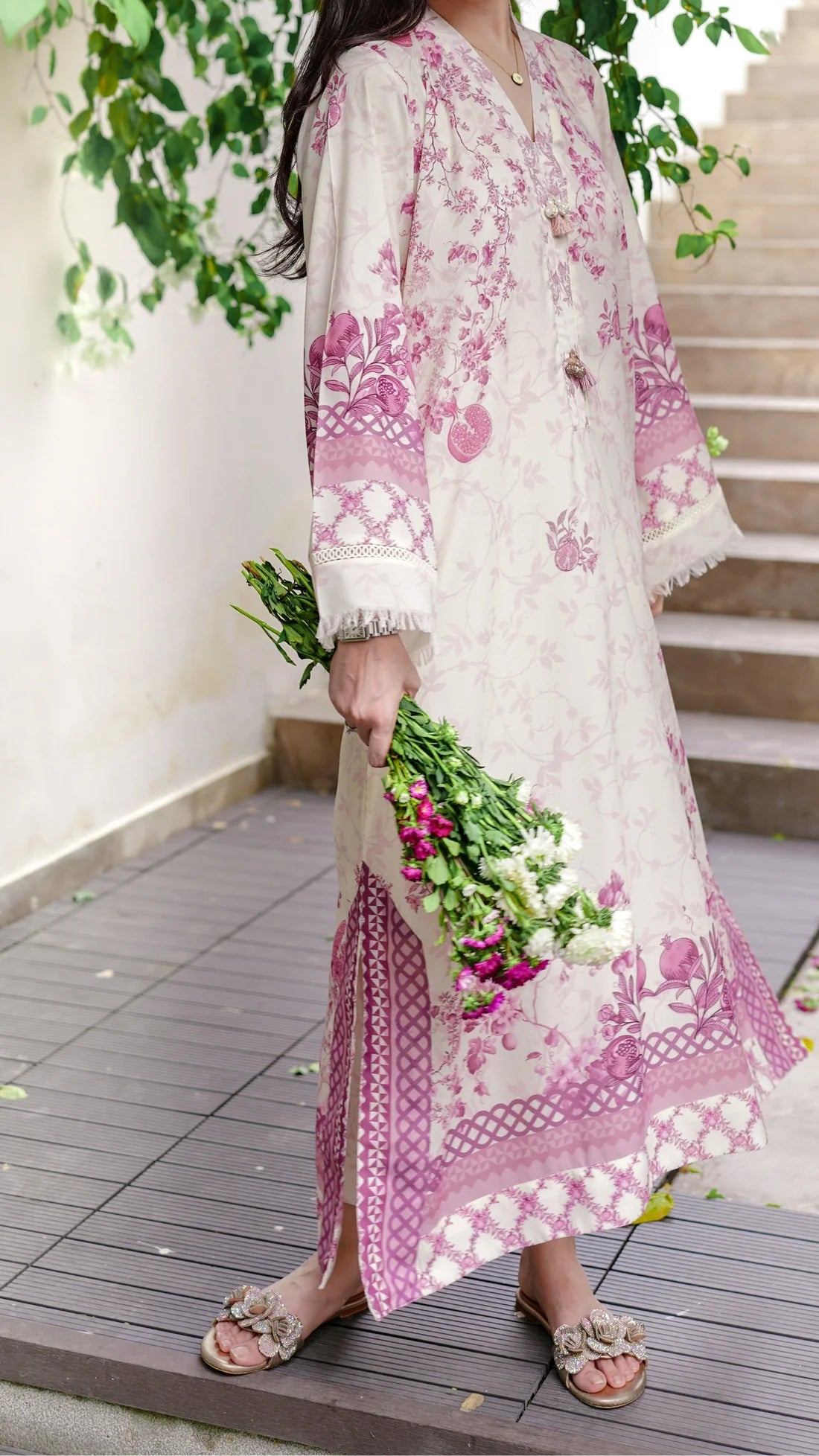 EIRA KAFTAN AND IZAAR