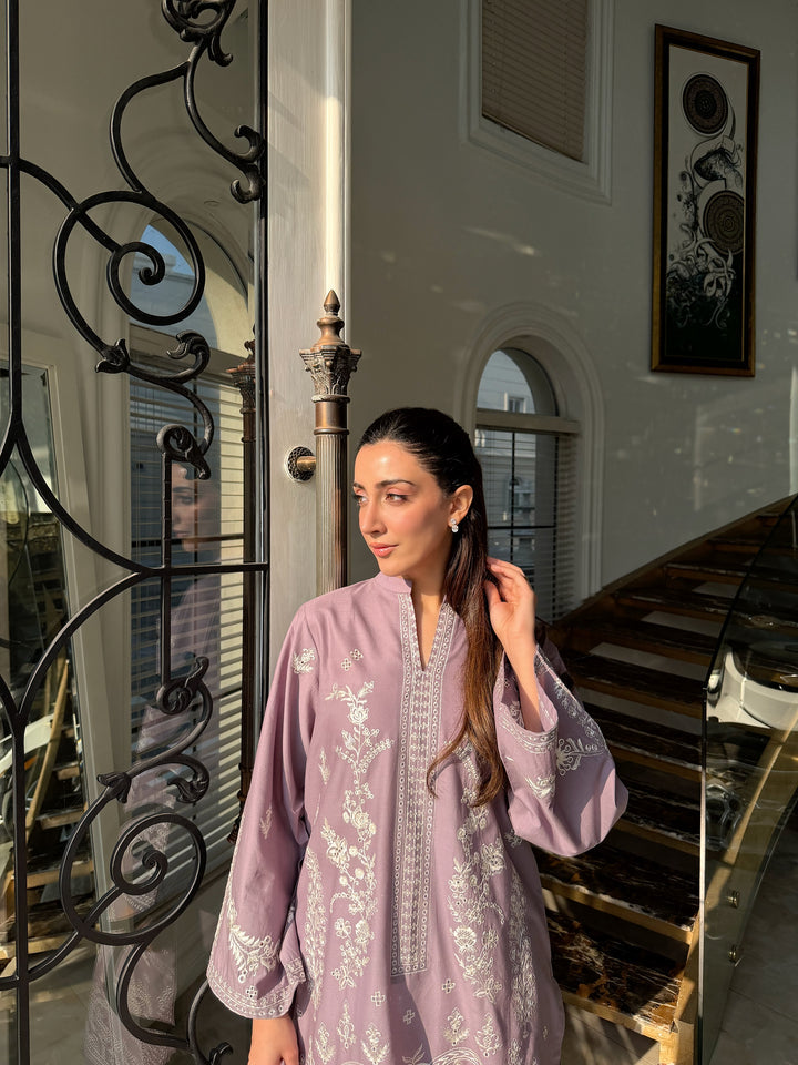 MALLOW - MAUVE EMBROIDERED KURTA