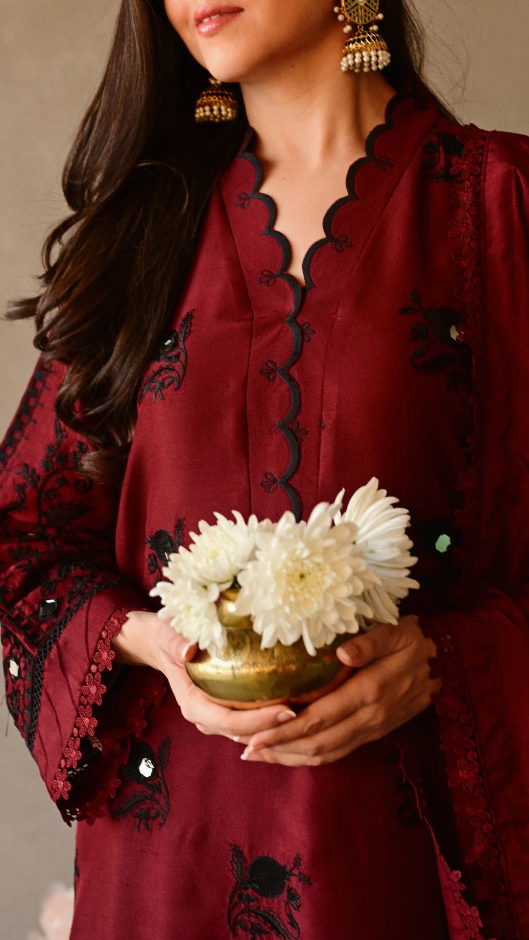 LUMI KURTA AND EMBROIDERED IZAAR