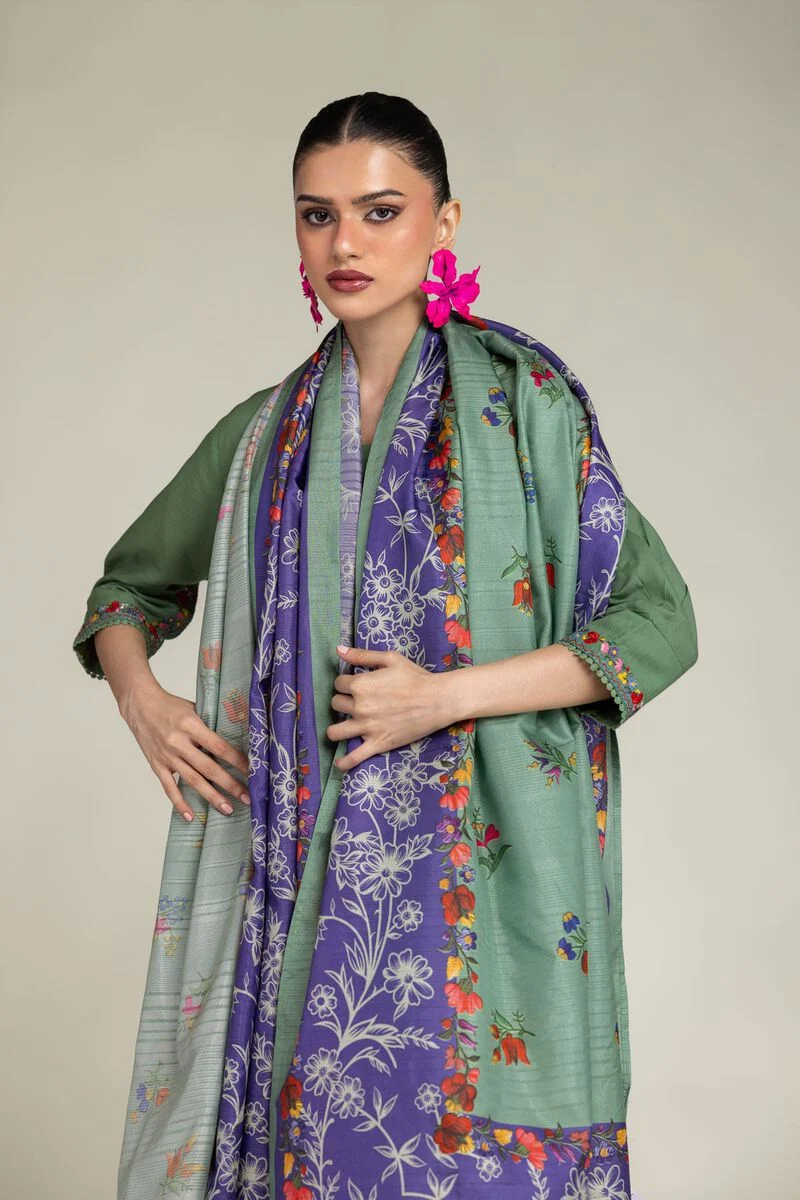 GREEN FLORAL EMBROIDERED RAW SILK SUIT