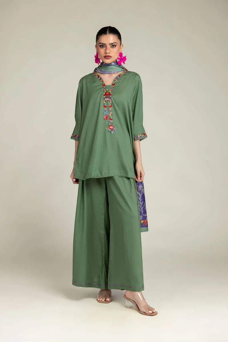 GREEN FLORAL EMBROIDERED RAW SILK SUIT