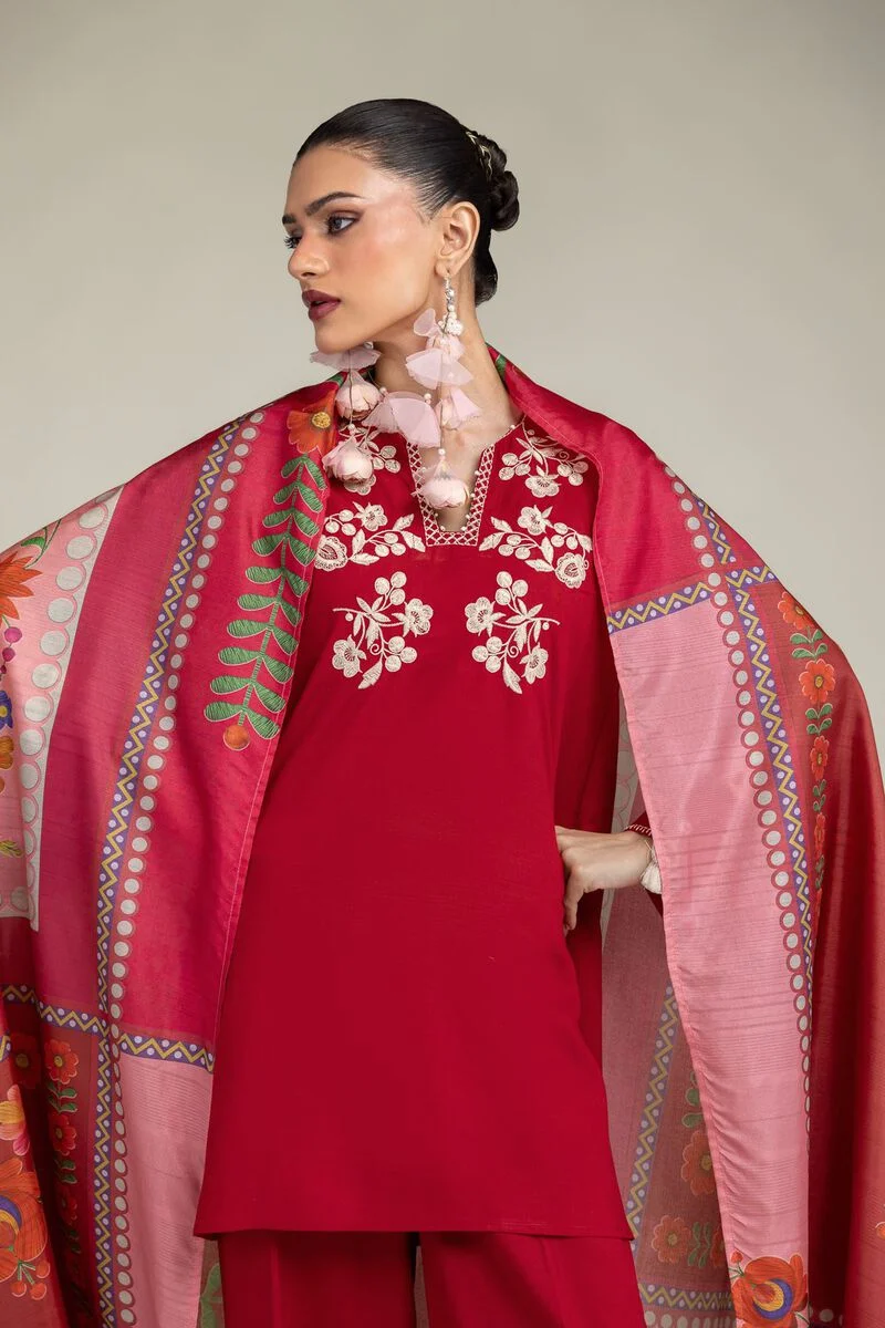 RED FLORAL EMBROIDERED POLYESTER SILK SUIT