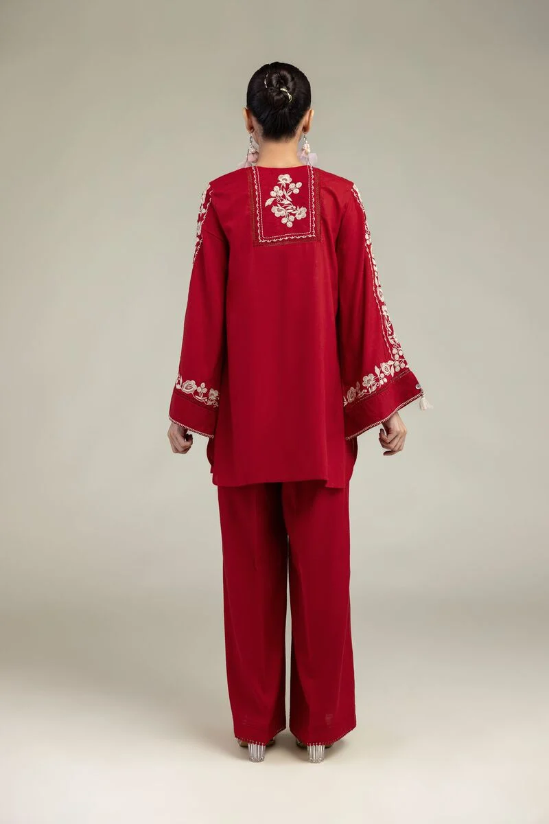RED FLORAL EMBROIDERED POLYESTER SILK SUIT