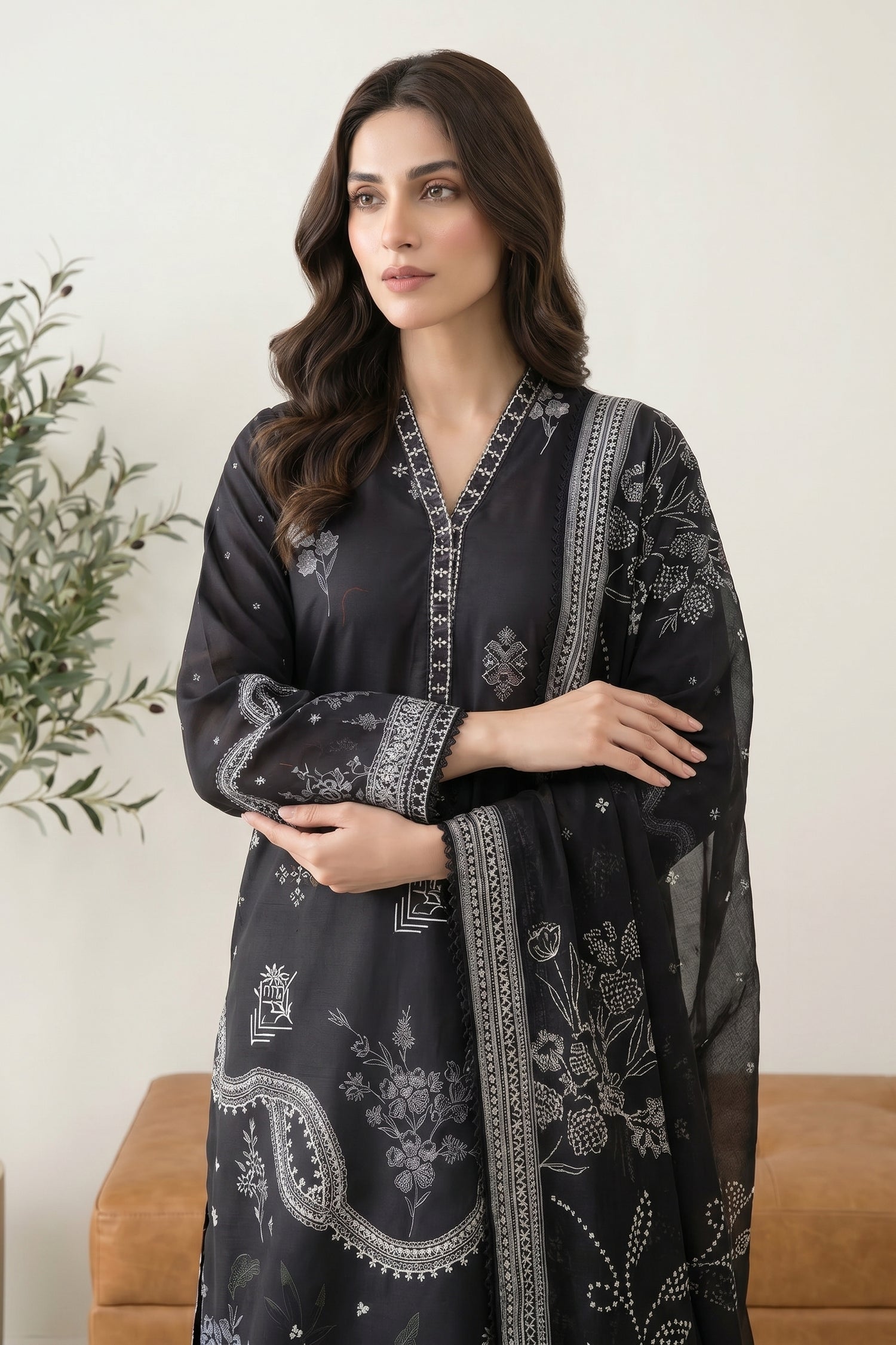 LAKHANY 03 PIECE STITCHED MONOCHROME PRINTED LAWN