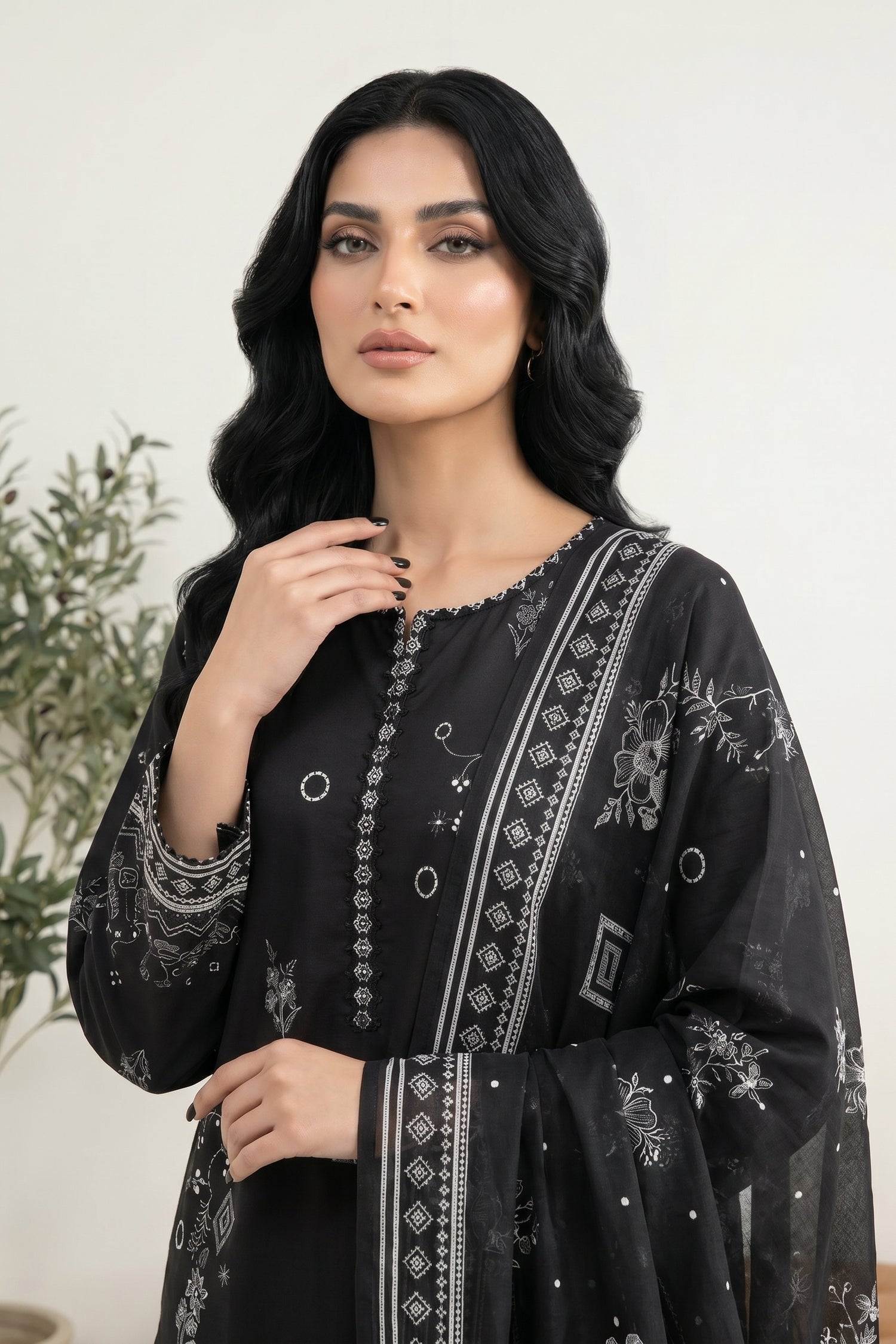 LAKHANY 03 PIECE STITCHED MONOCHROME PRINTED LAWN