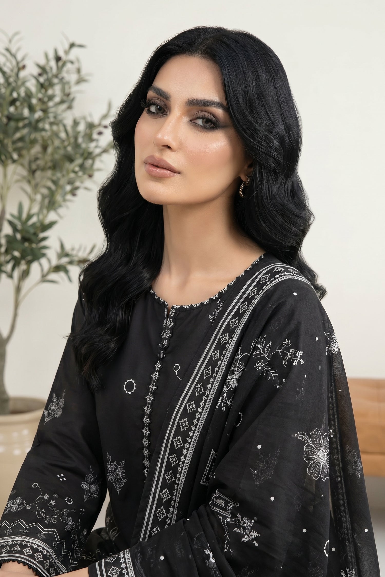 LAKHANY 03 PIECE STITCHED MONOCHROME PRINTED LAWN