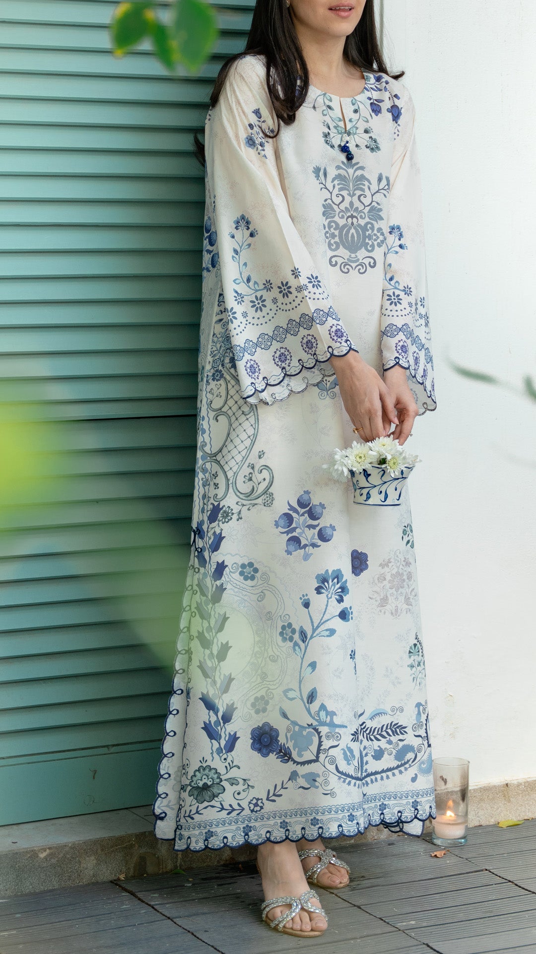 SOLE KAFTAN AND IZAAR