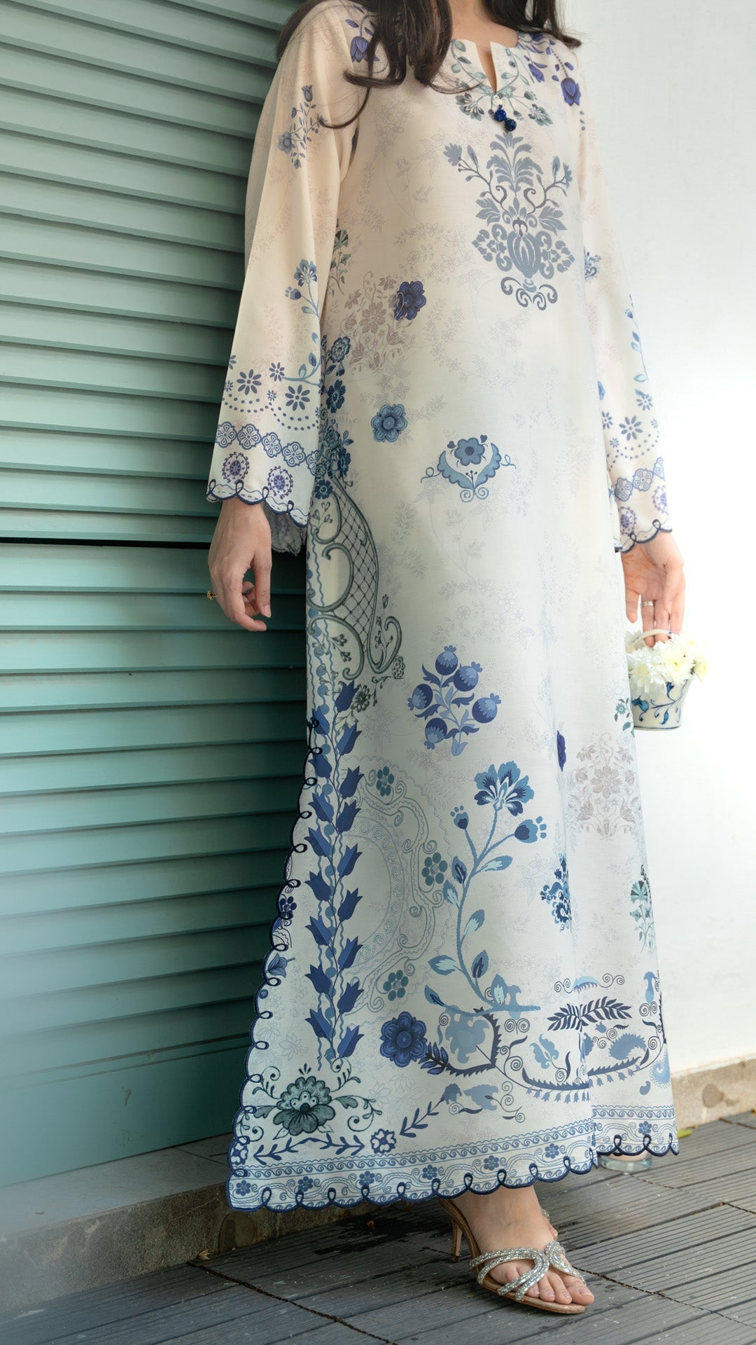 SOLE KAFTAN AND IZAAR