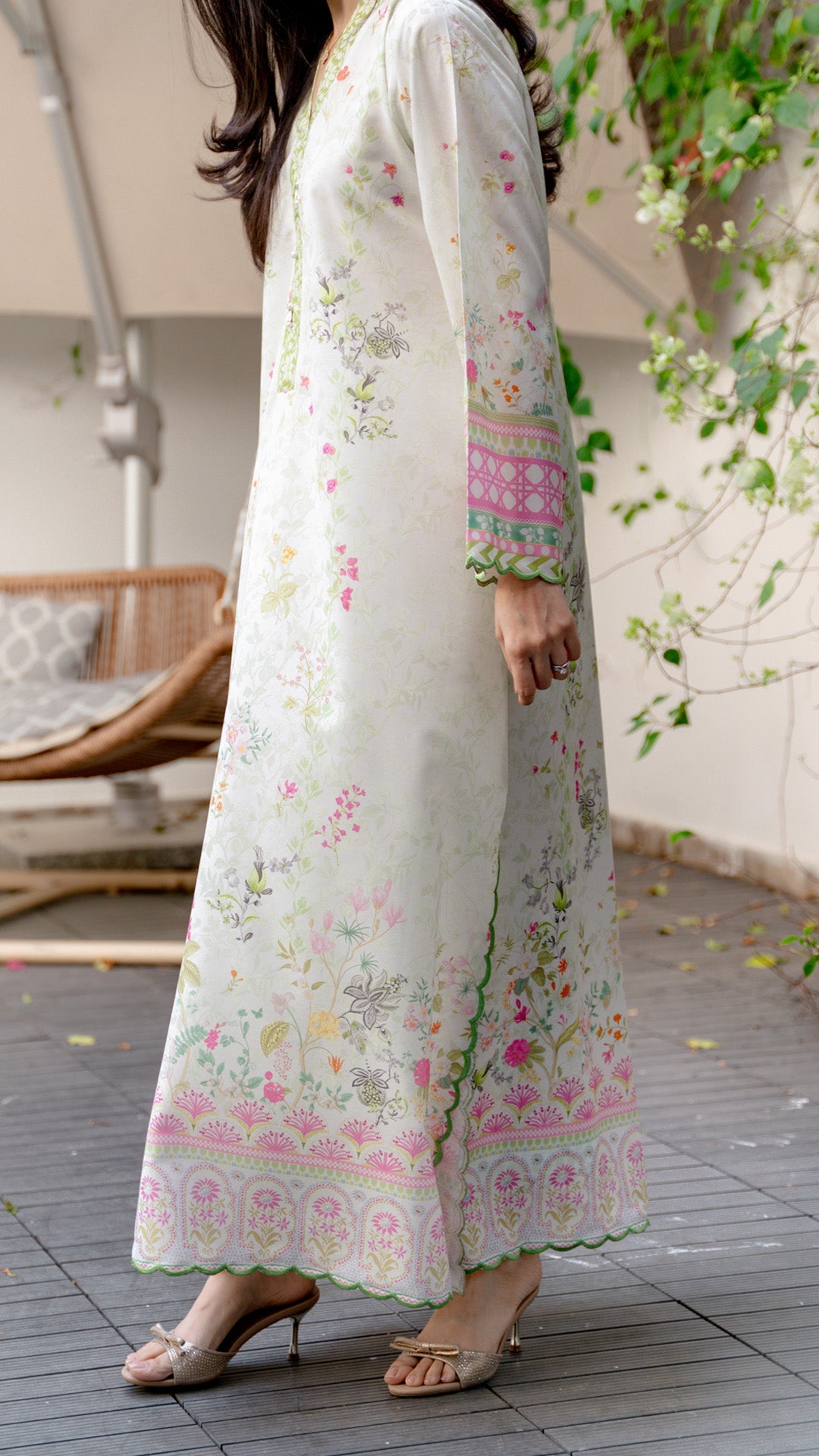 VELA KAFTAN AND IZAAR