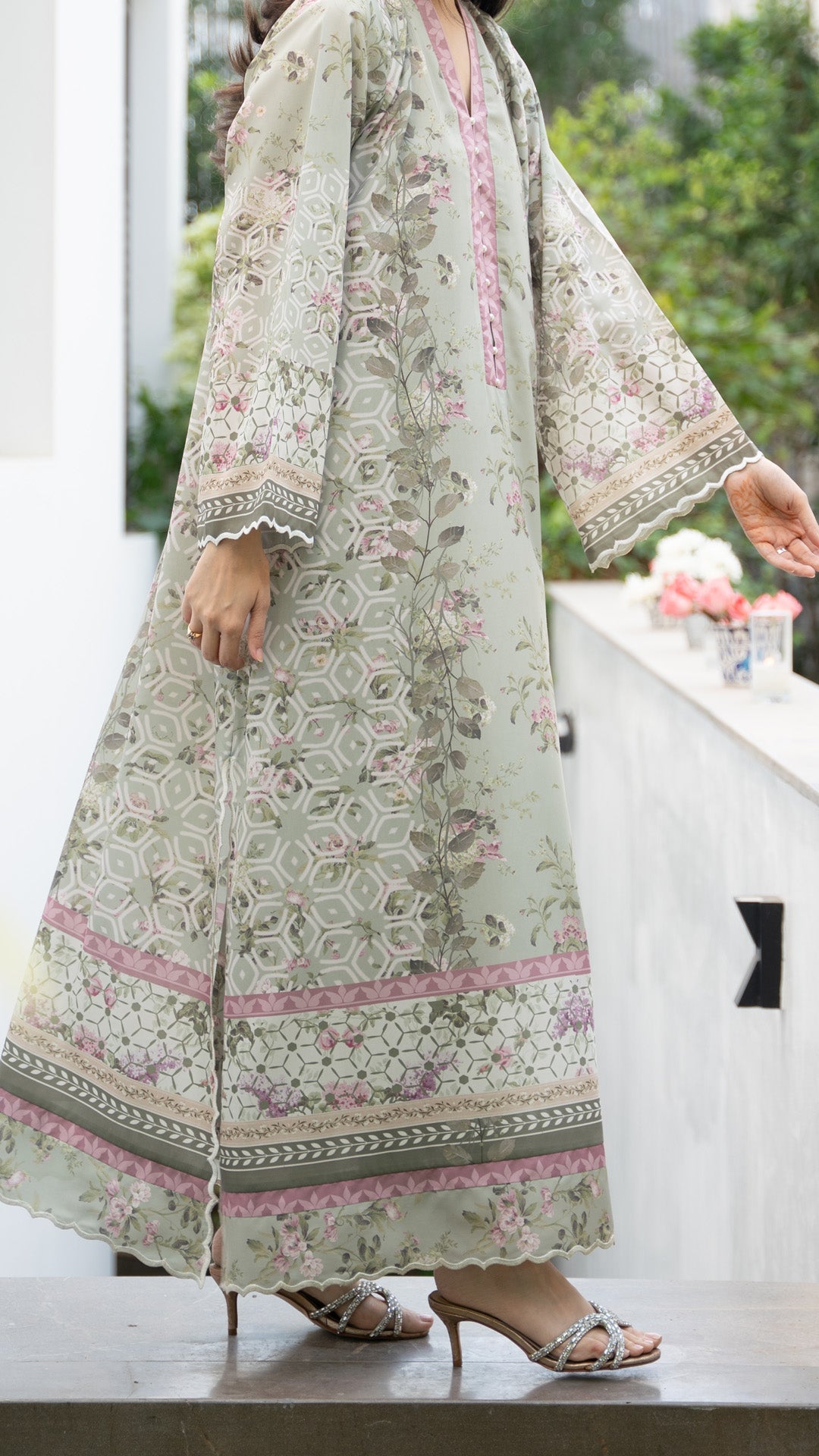 COVE KAFTAN AND IZAAR