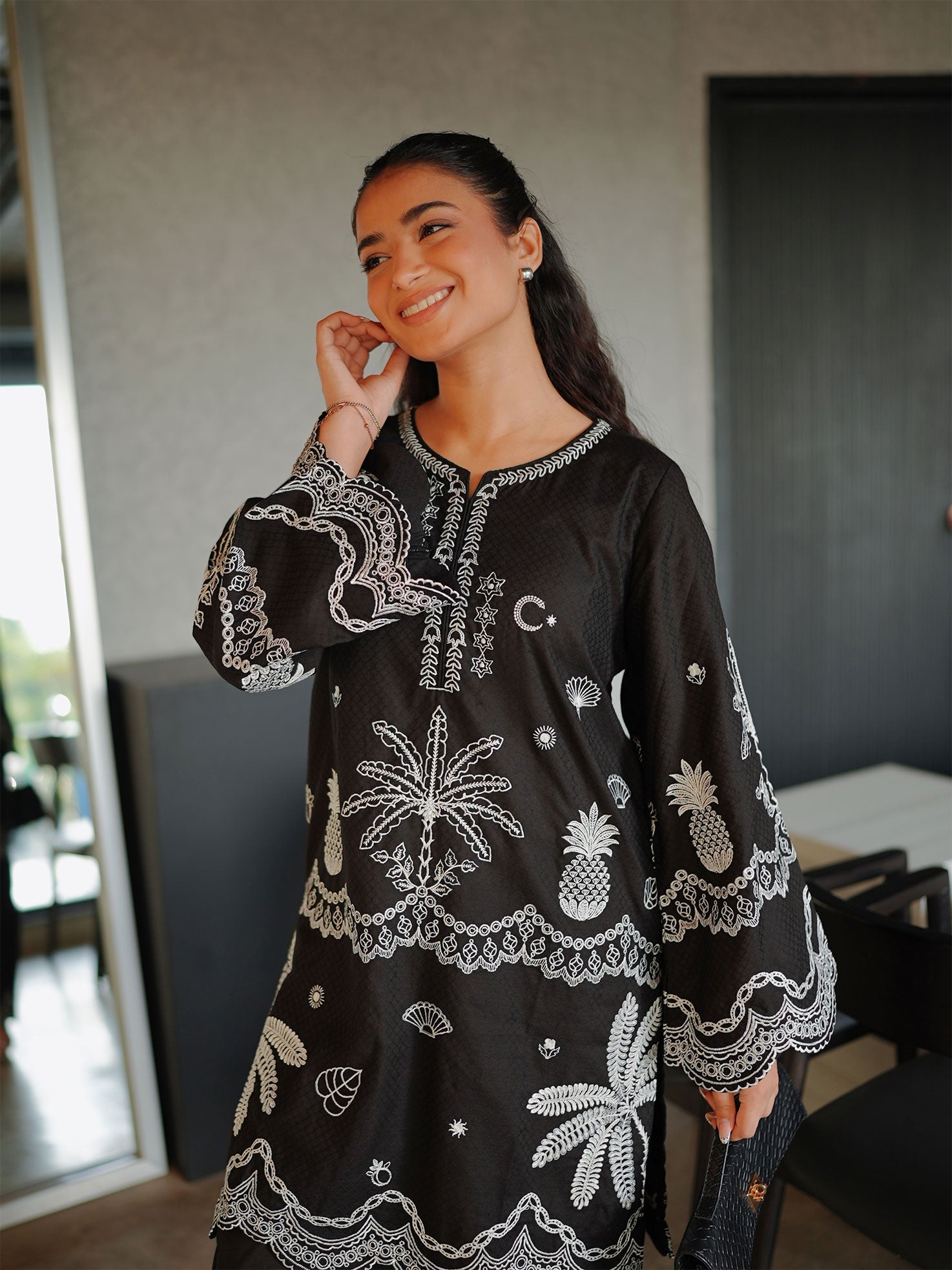 DHANAK SS26DC-2590 - BLACK - COTTON JACQUARD - 2PCS - EMBROIDERED KURTA WITH TROUSER