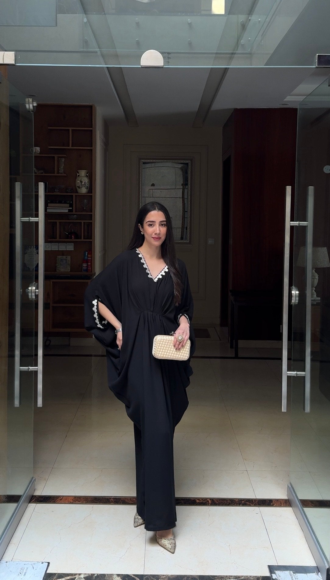 BLACK EMBROIDERED KAFTAN