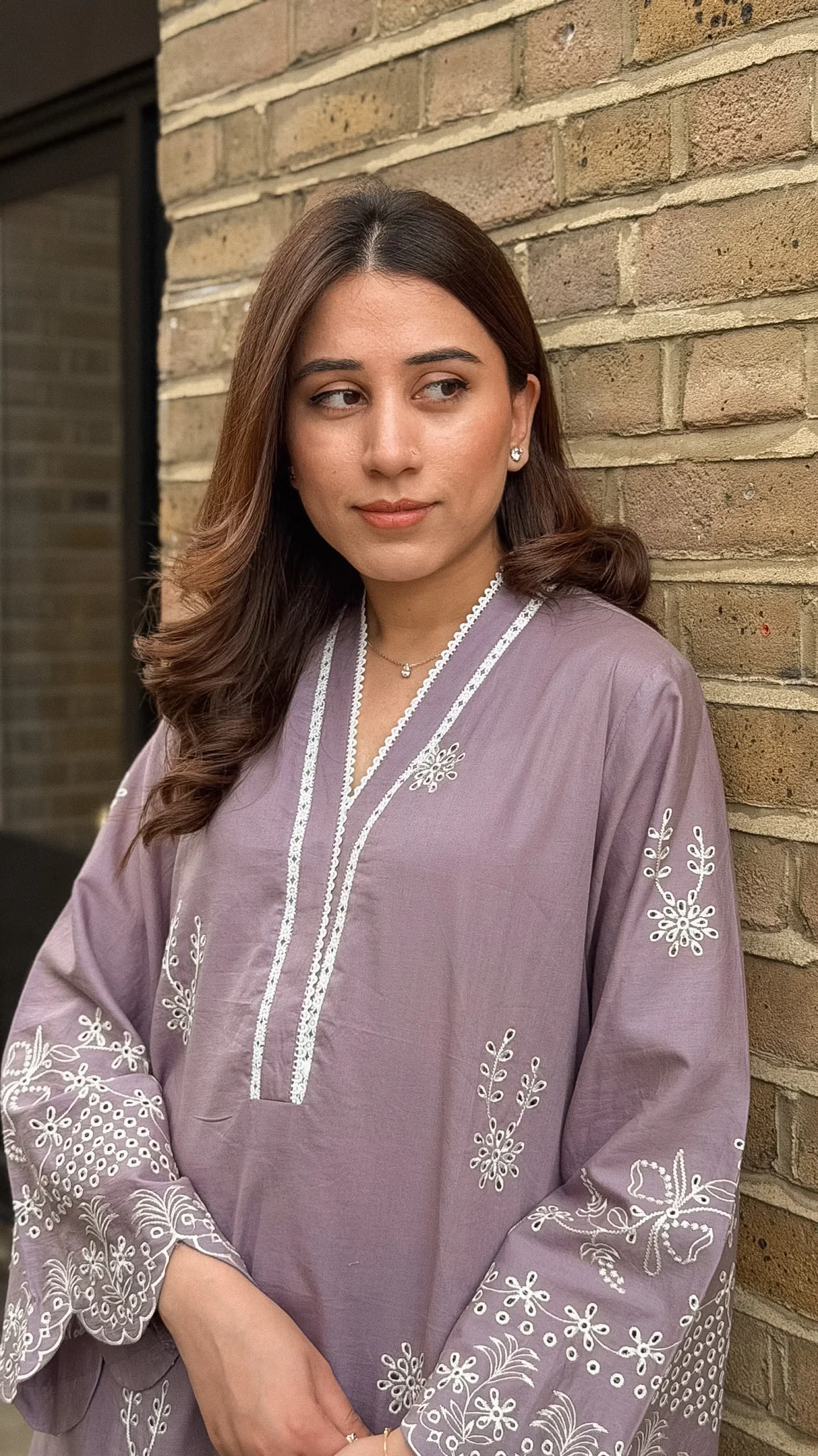 MAUVE SCHIFFLI EMBROIDERED SET