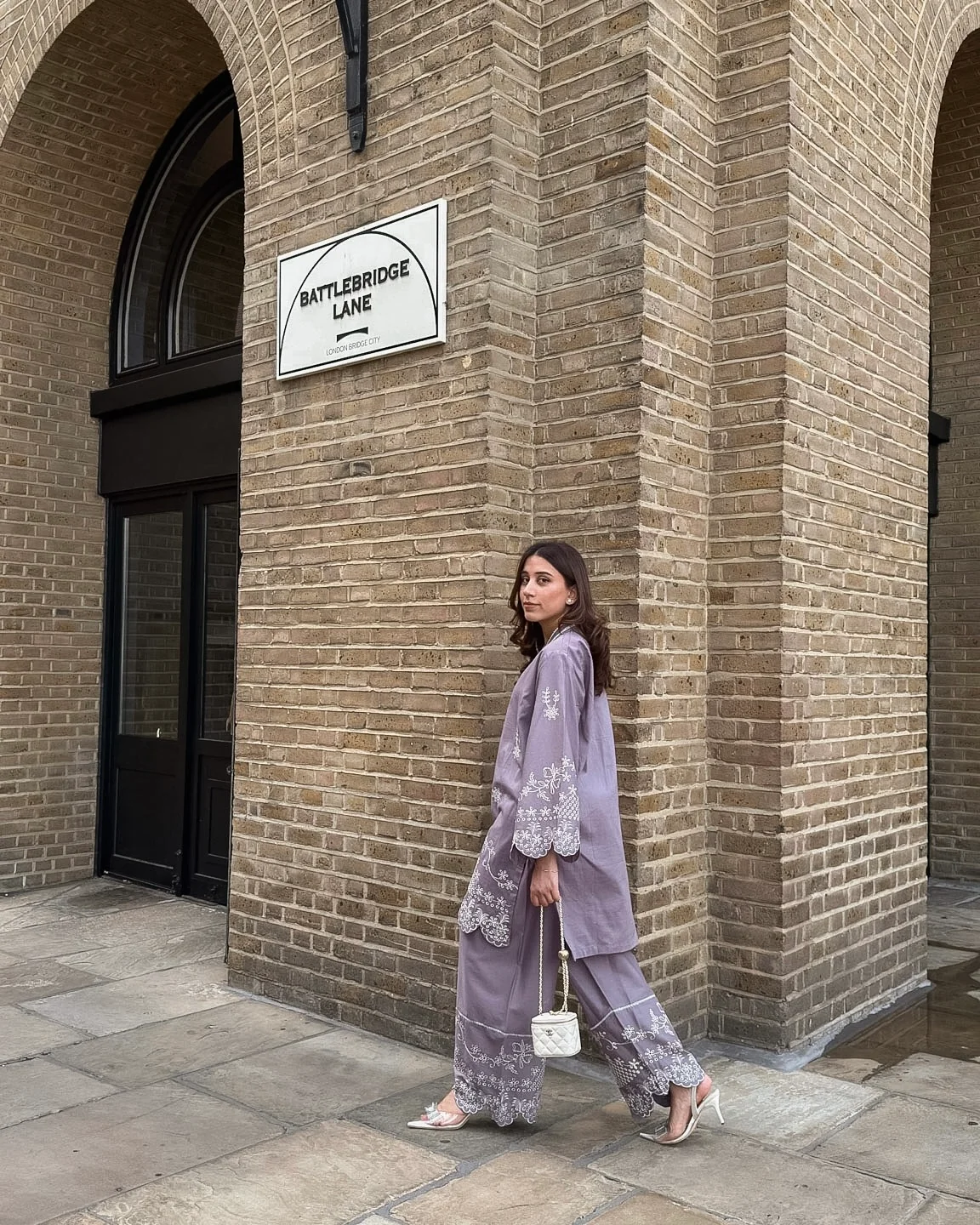 MAUVE SCHIFFLI EMBROIDERED SET