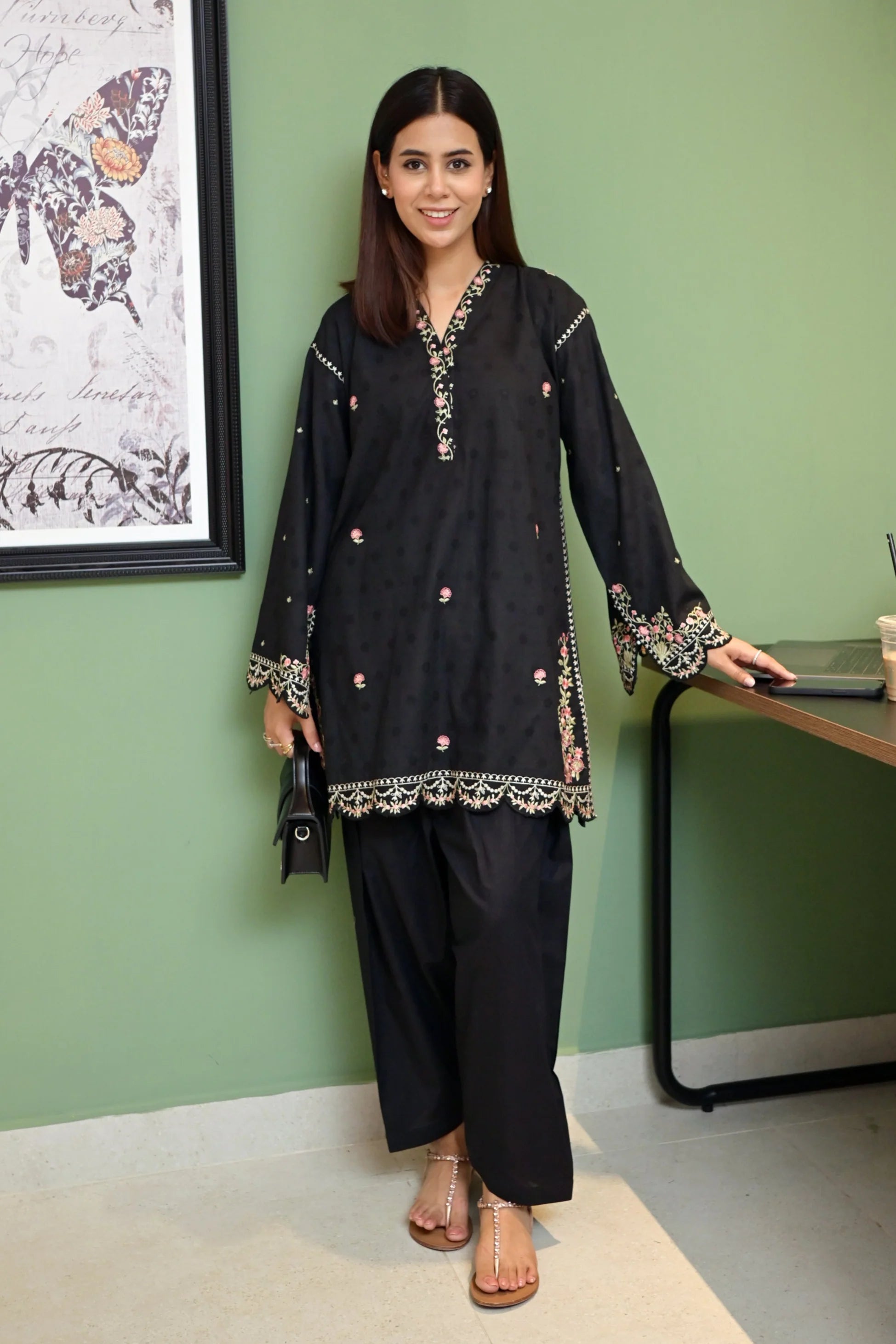 01 PIECE READY TO WEAR EMBROIDERED COTTON JACQUARD SHIRT