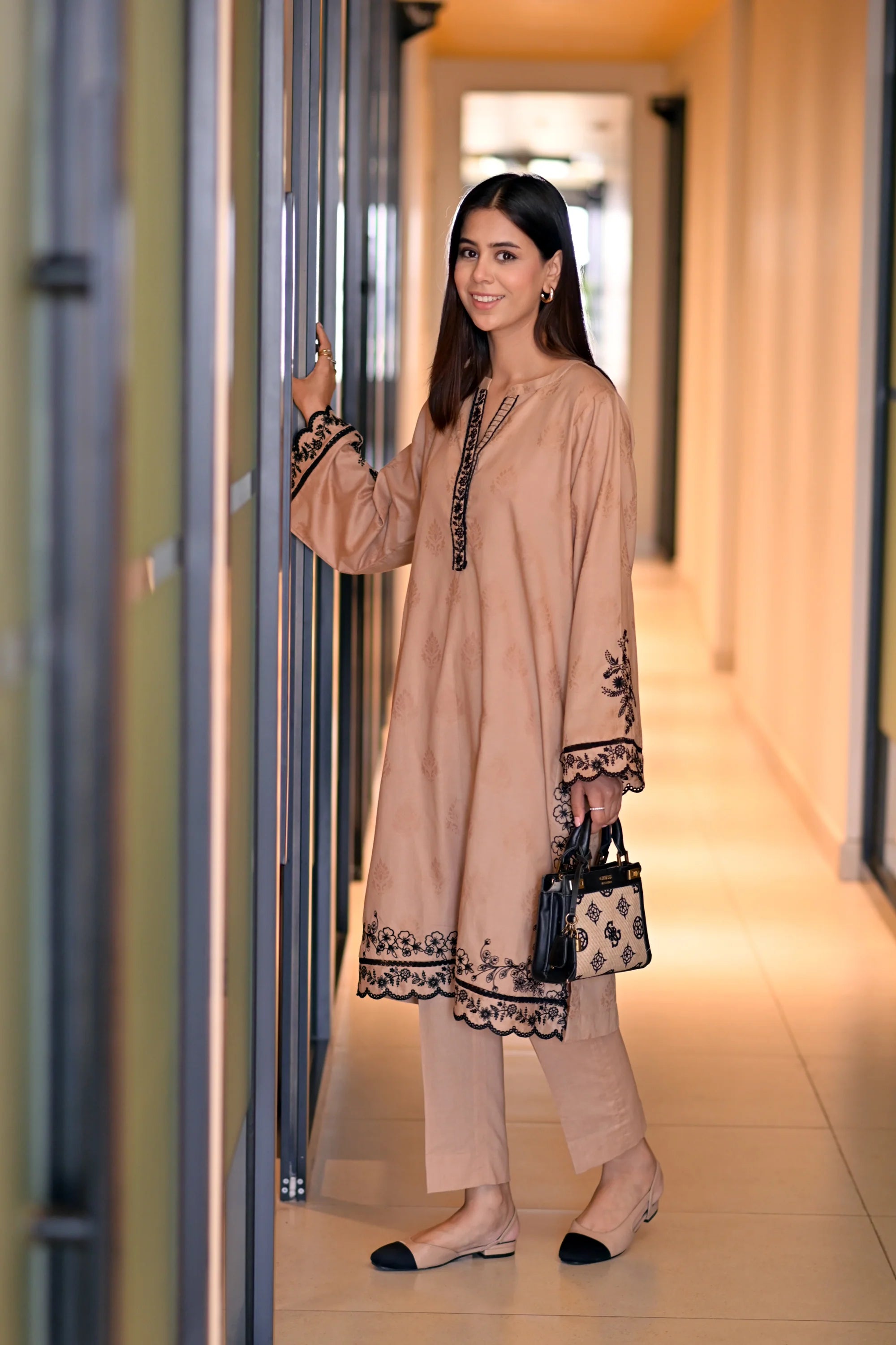 01 PIECE READY TO WEAR EMBROIDERED COTTON JACQUARD SHIRT