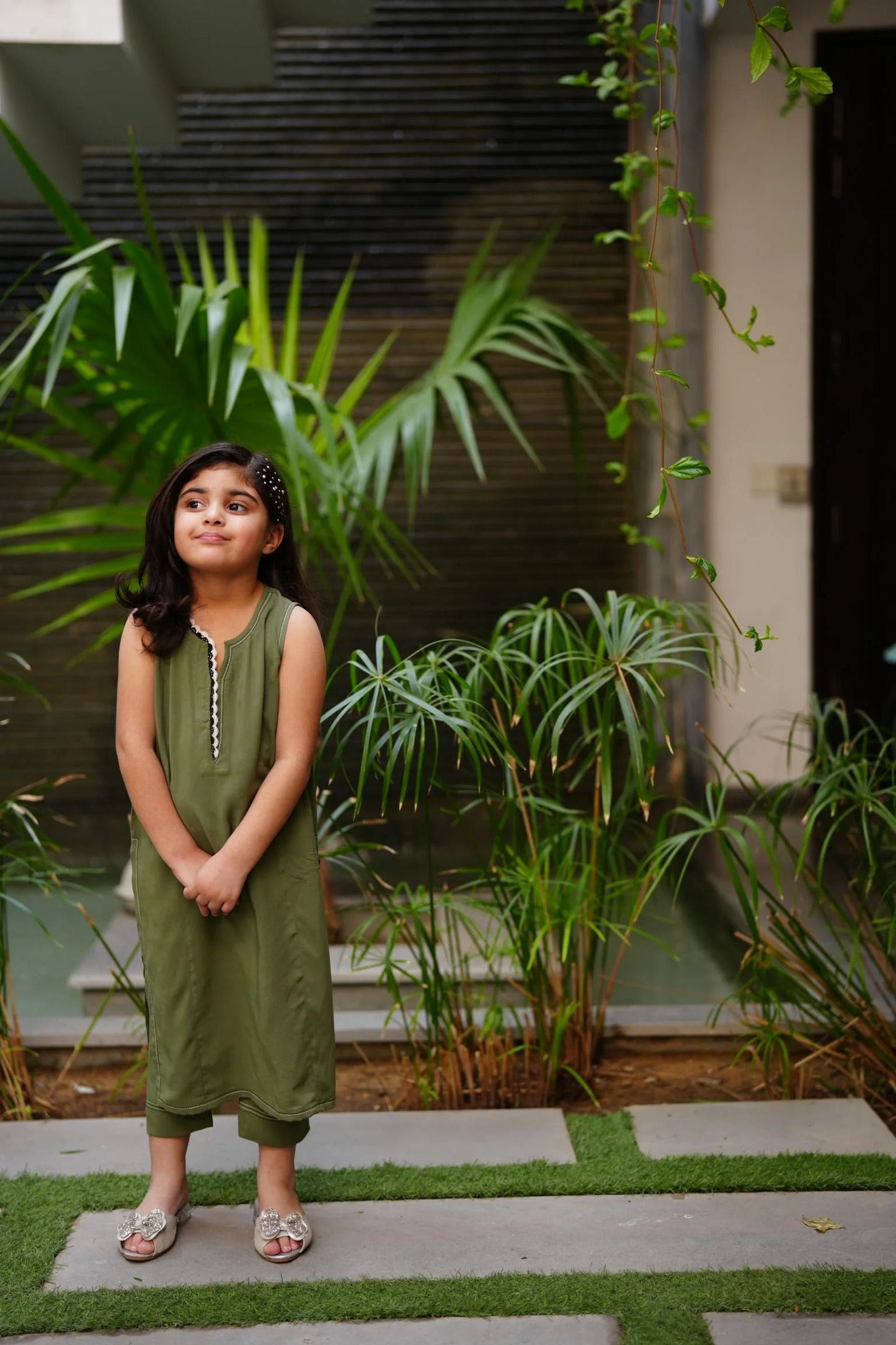 LITTLE ESHA