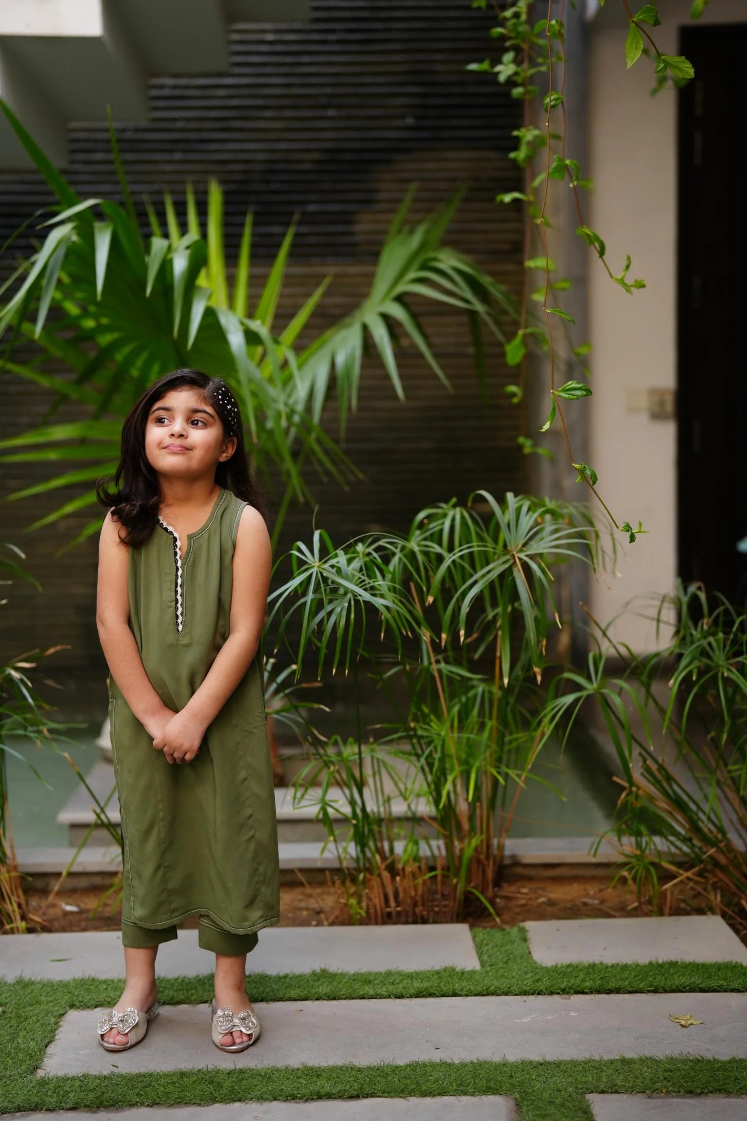 LITTLE ESHA