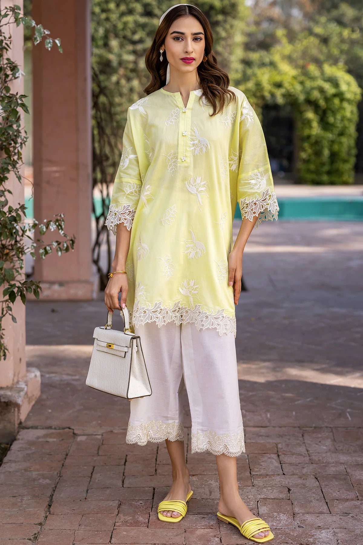 M25SP24 (Embroidered Kaftan Shirt)
