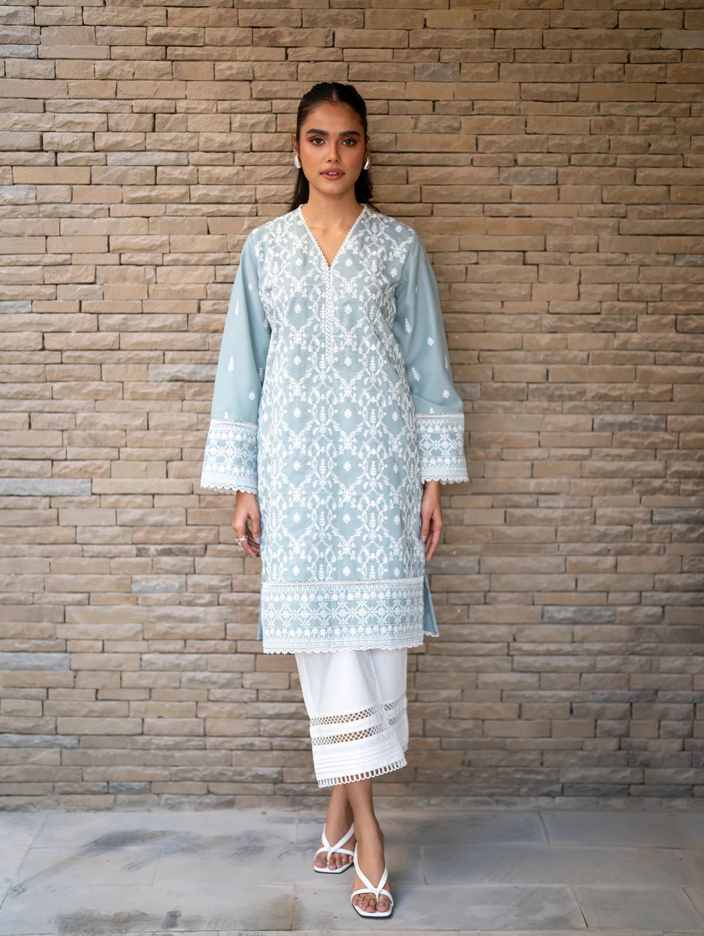TEAL EMBROIDERED KURTA