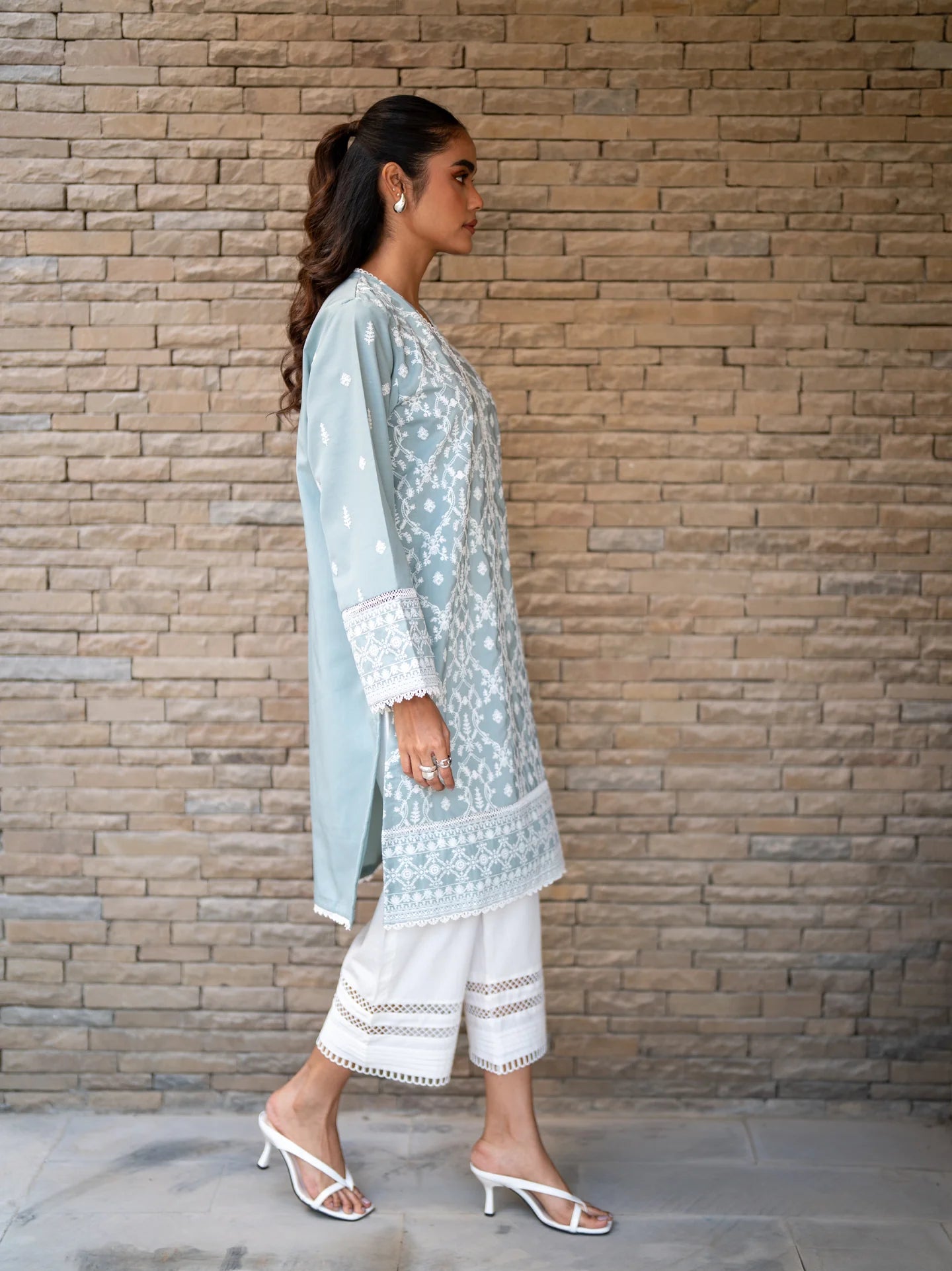 TEAL EMBROIDERED KURTA