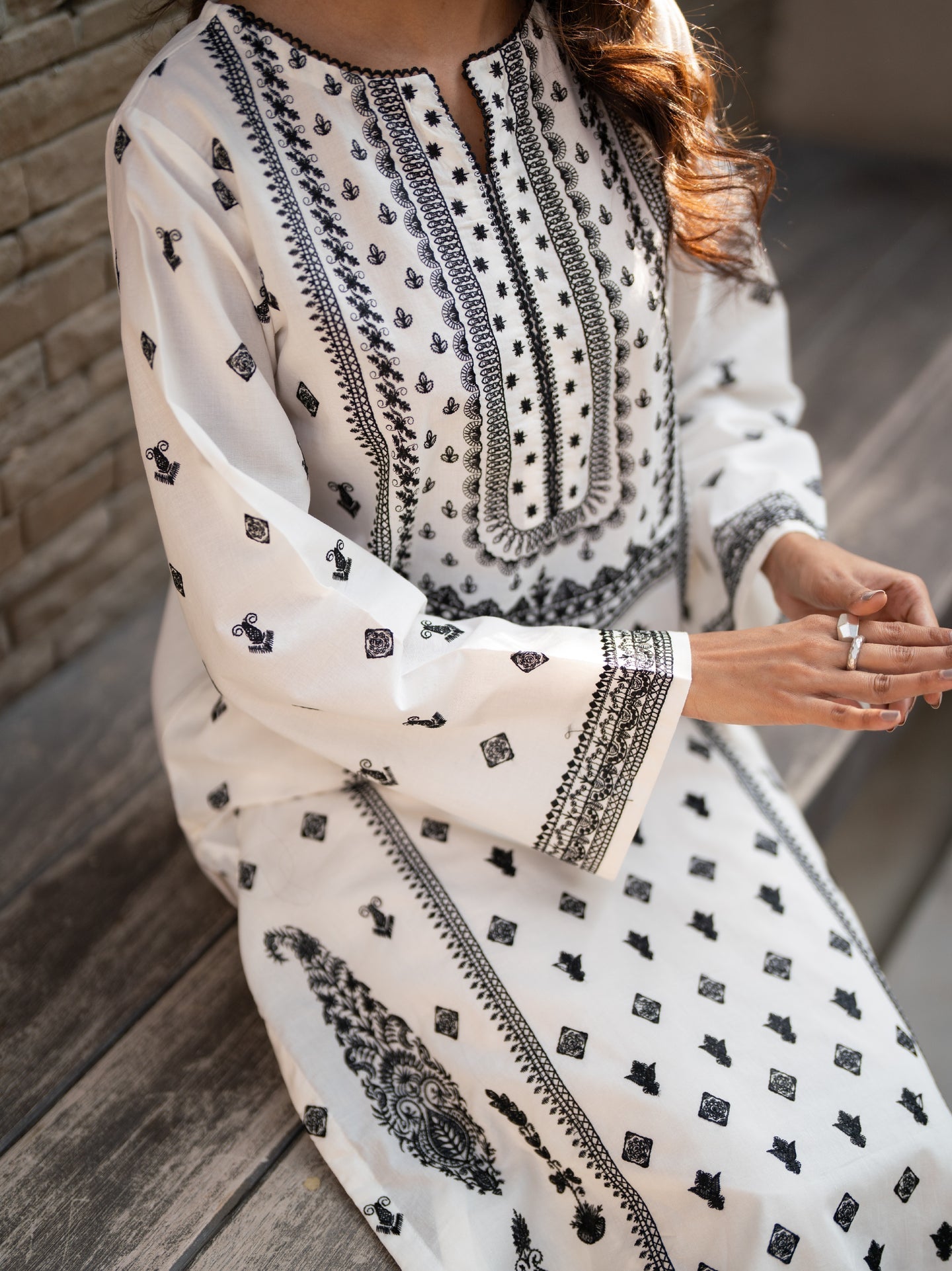 OFF WHITE EMBROIDERED KURTA