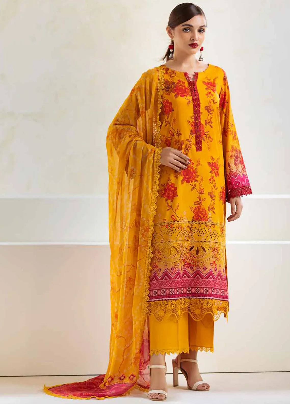 CHIKANKARI LAWN SUIT RA24A AF-86