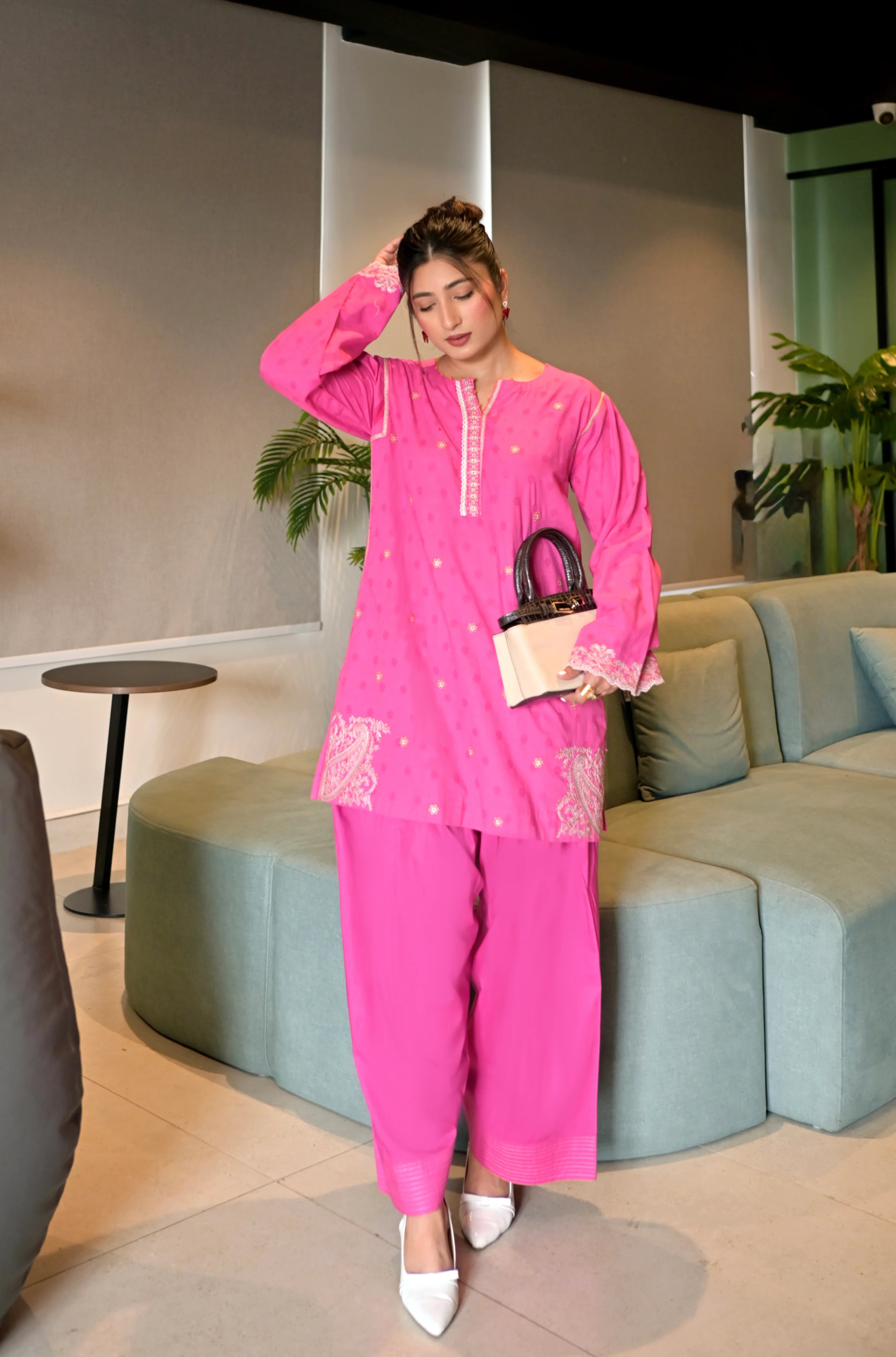 01 PIECE READY TO WEAR EMBROIDERED COTTON JACQUARD SHIRT