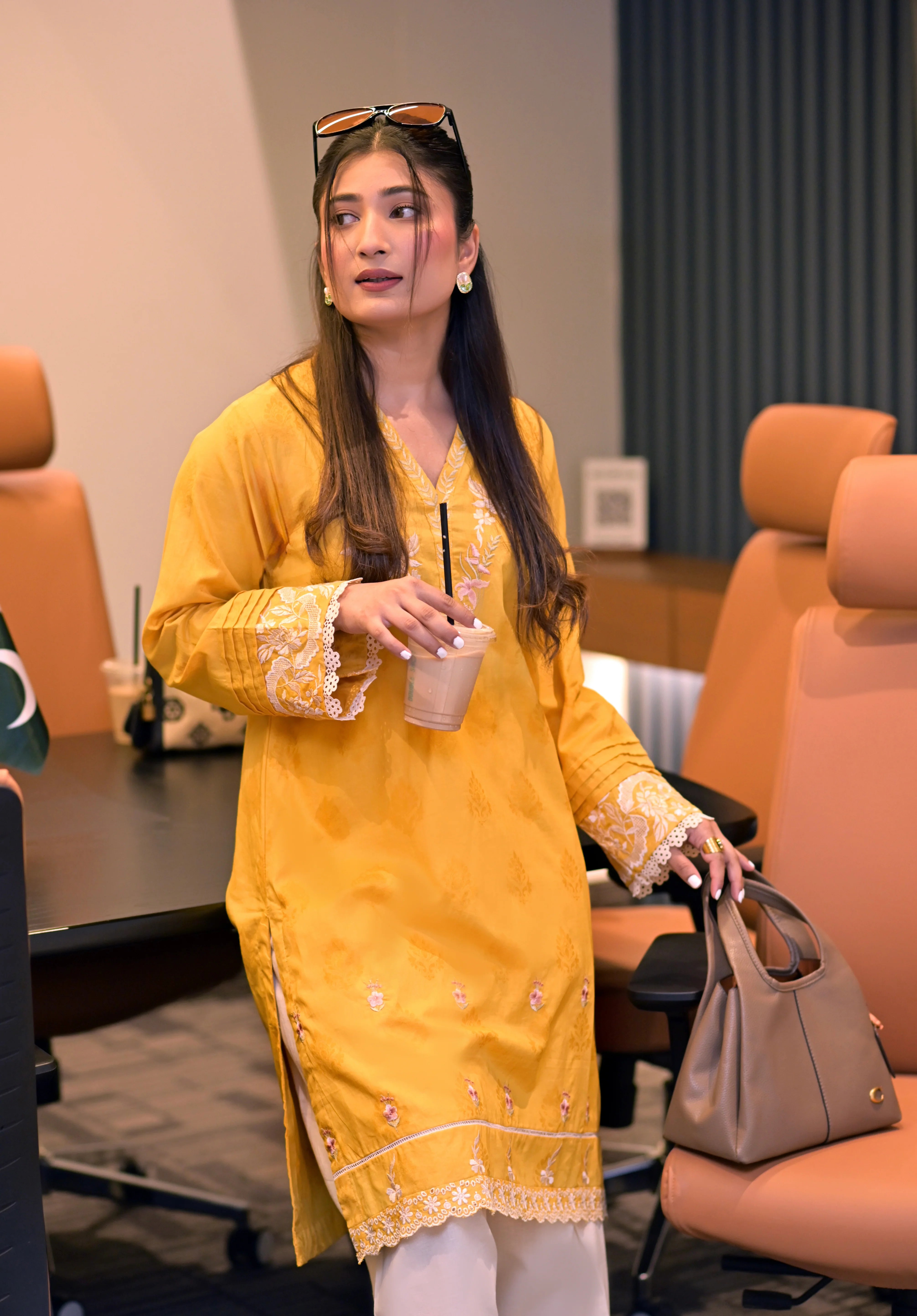 01 PIECE READY TO WEAR EMBROIDERED COTTON JACQUARD SHIRT