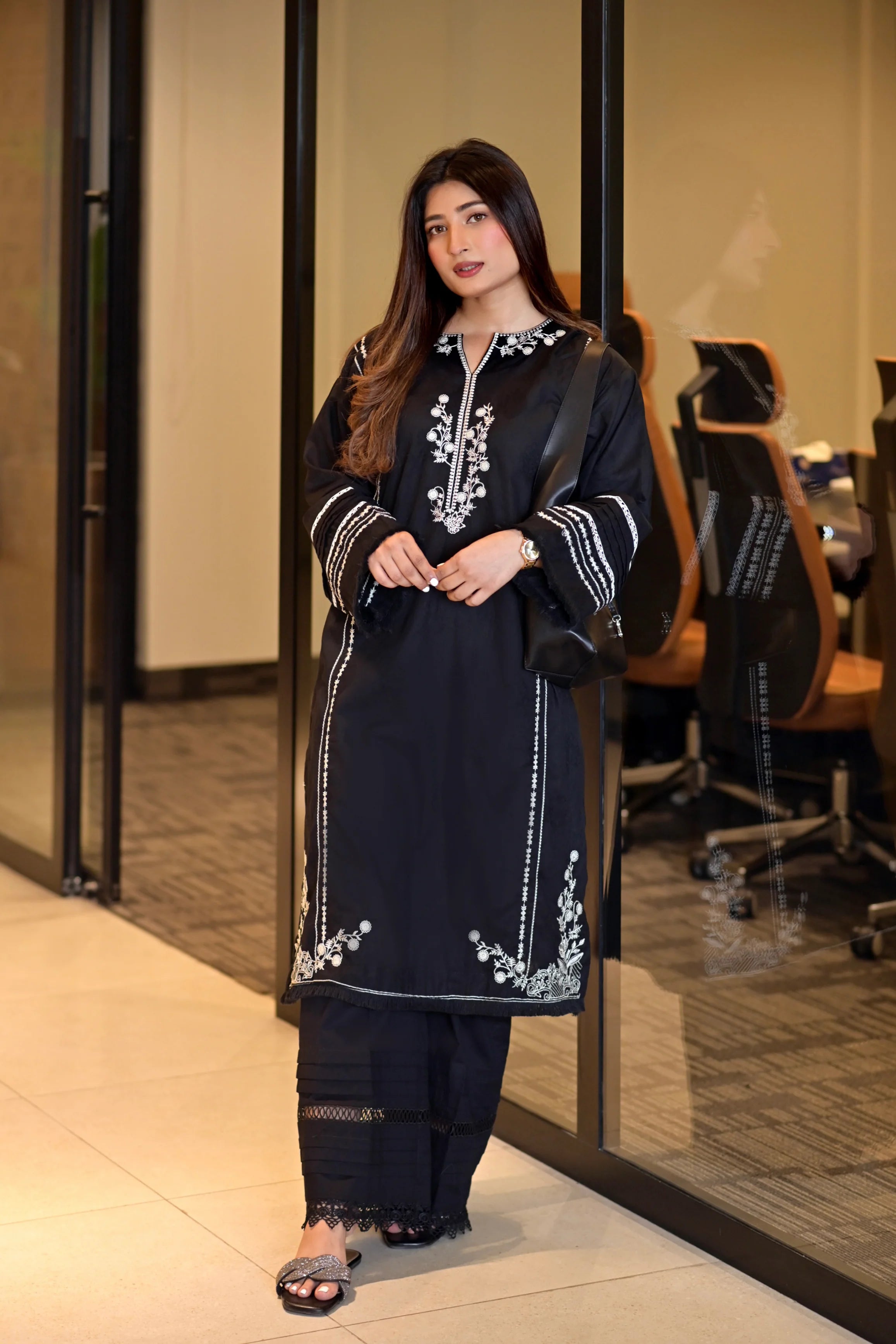 01 PIECE READY TO WEAR EMBROIDERED COTTON JACQUARD SHIRT