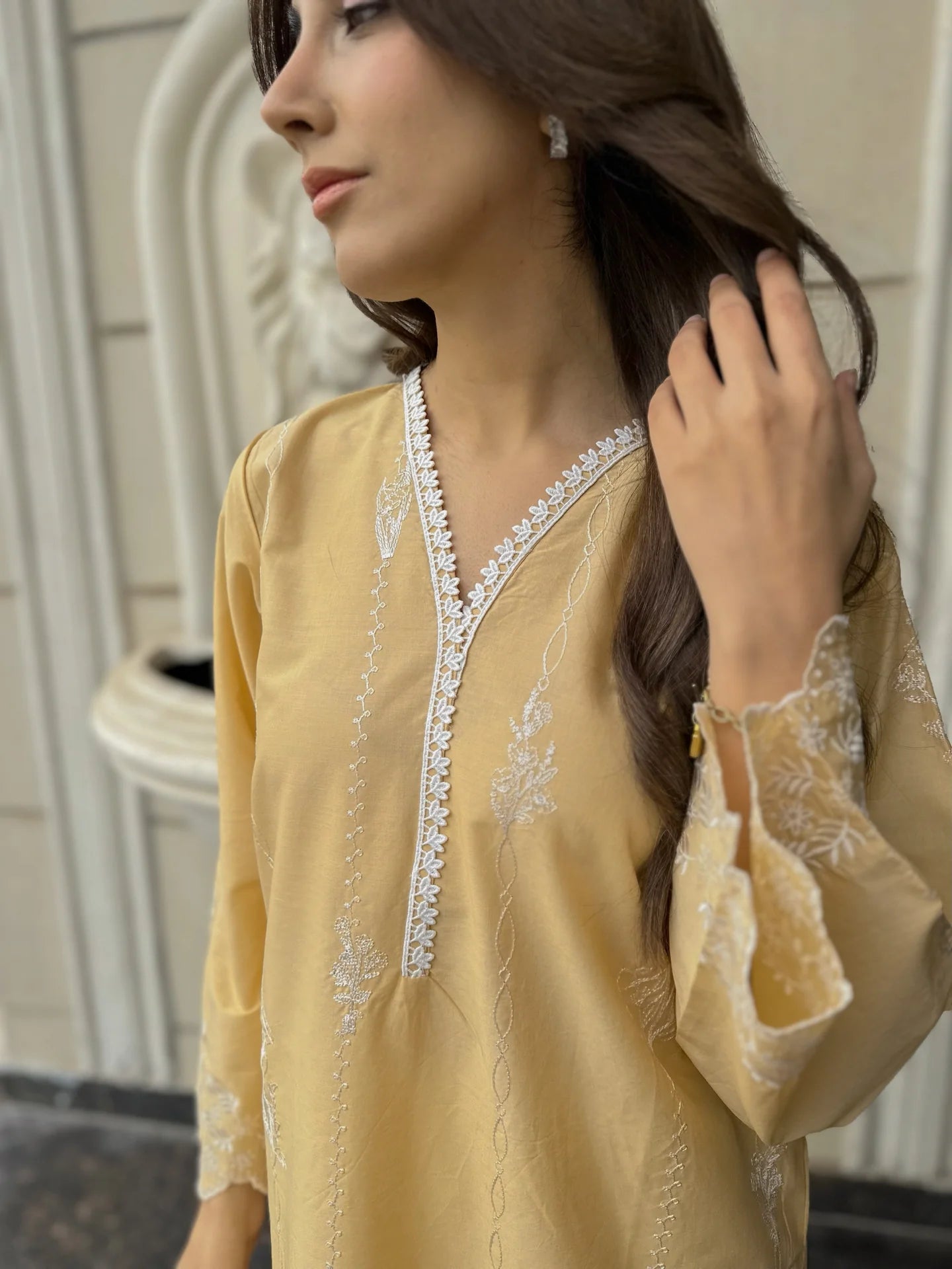 EDELWEISS - CREAMY BEIGE EMBROIDERED KURTA