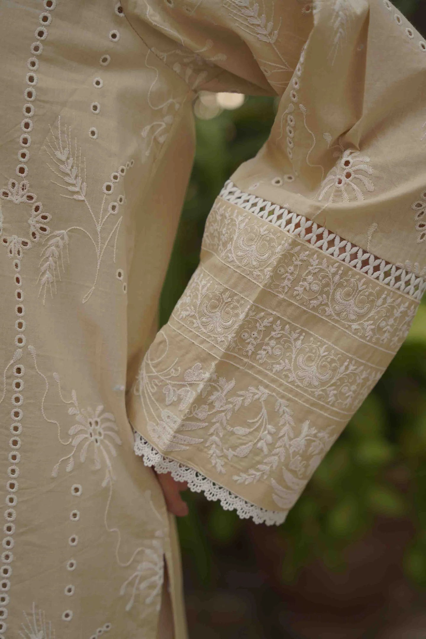 MOON FLOWER - CREAM SCHIFFLI CO-ORD SET