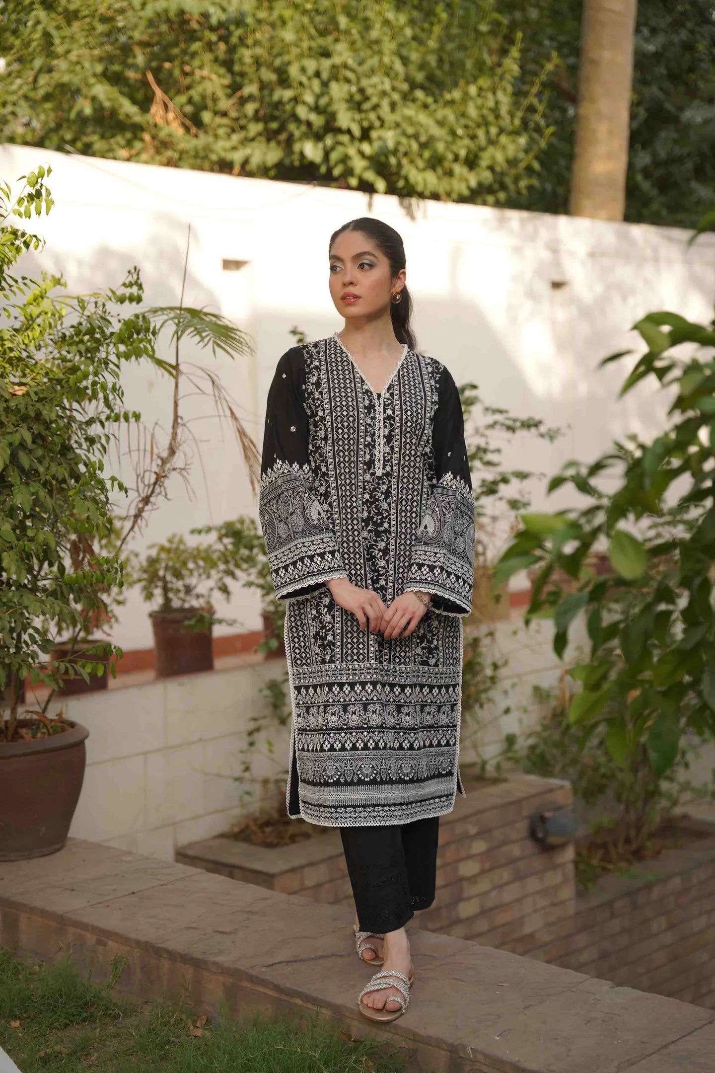 NICOTIANA KURTA - JET BLACK