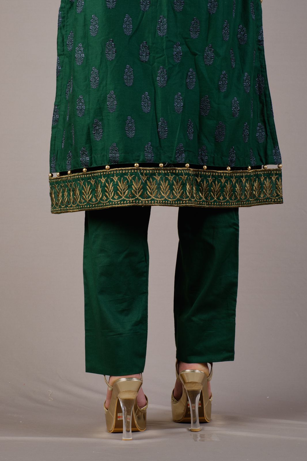 DARK GREEN