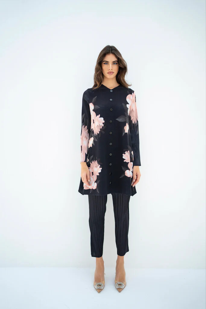 Pleated Haya Black Set With Capri Pants