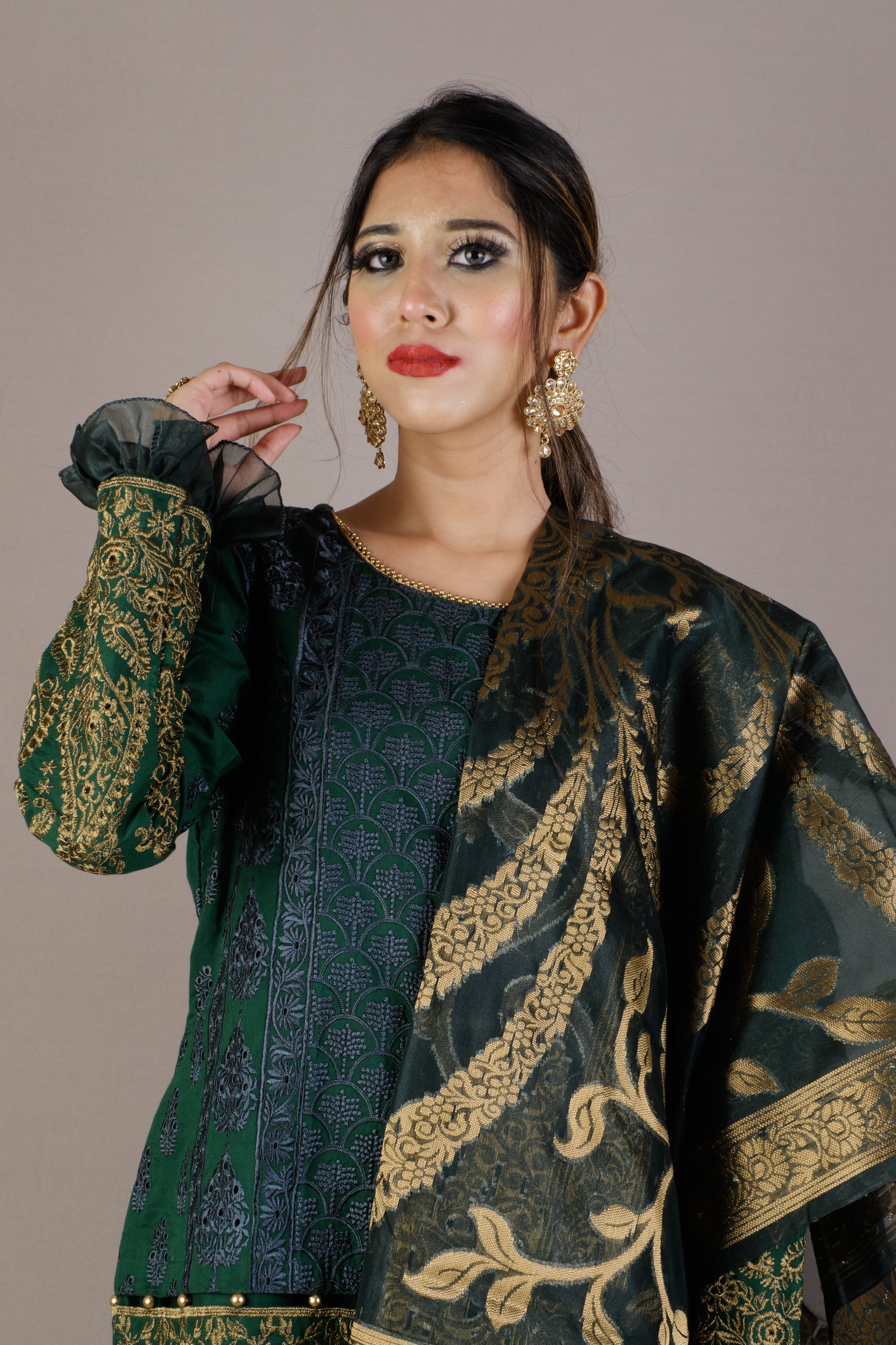 DARK GREEN