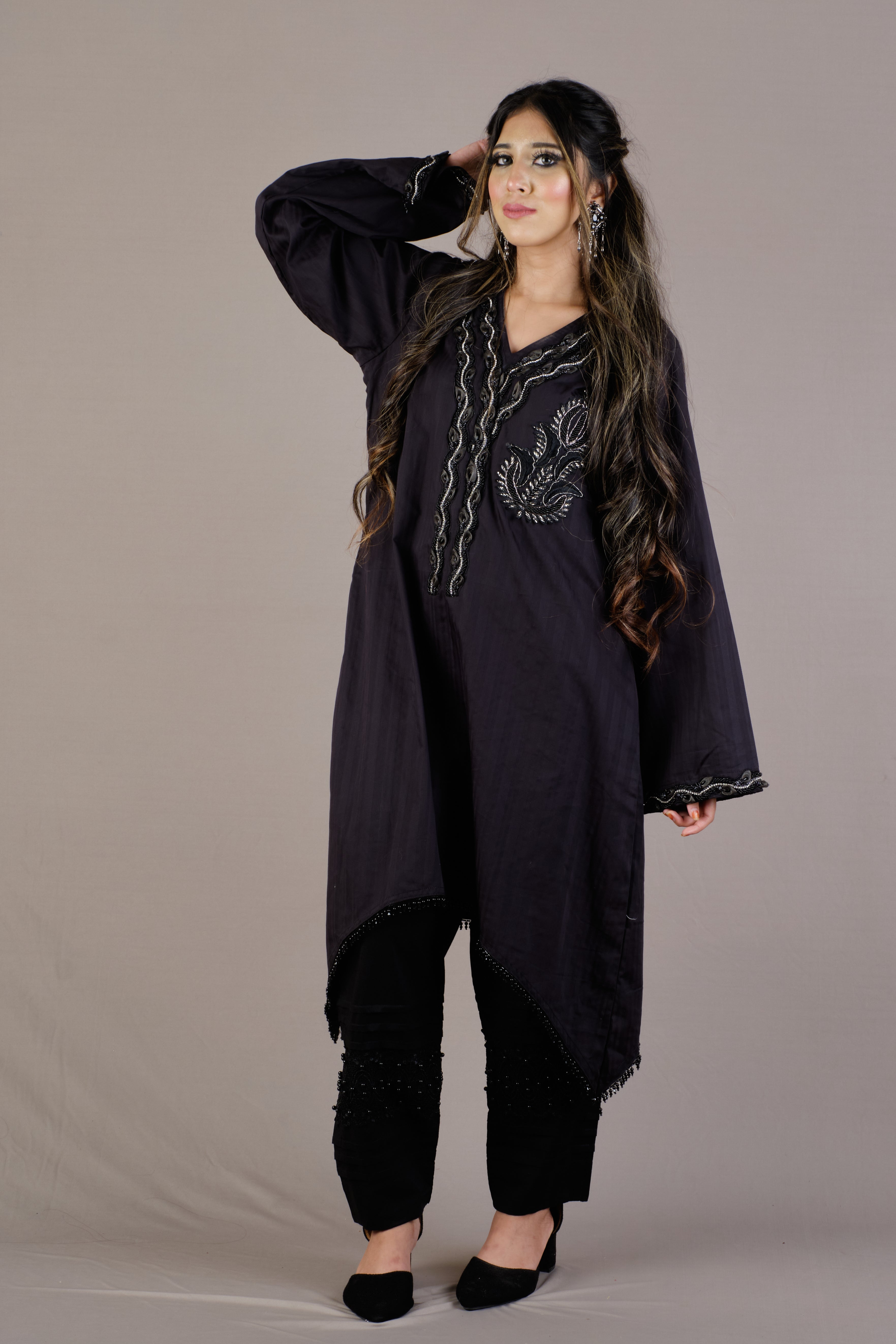 BRAIDED BLACK